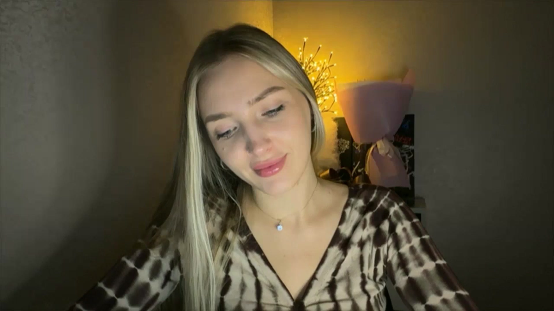 Gallery image thumbnail from My_Diana's myfreecams stream on, 11/19/2024, 21:46 image 2 of 20