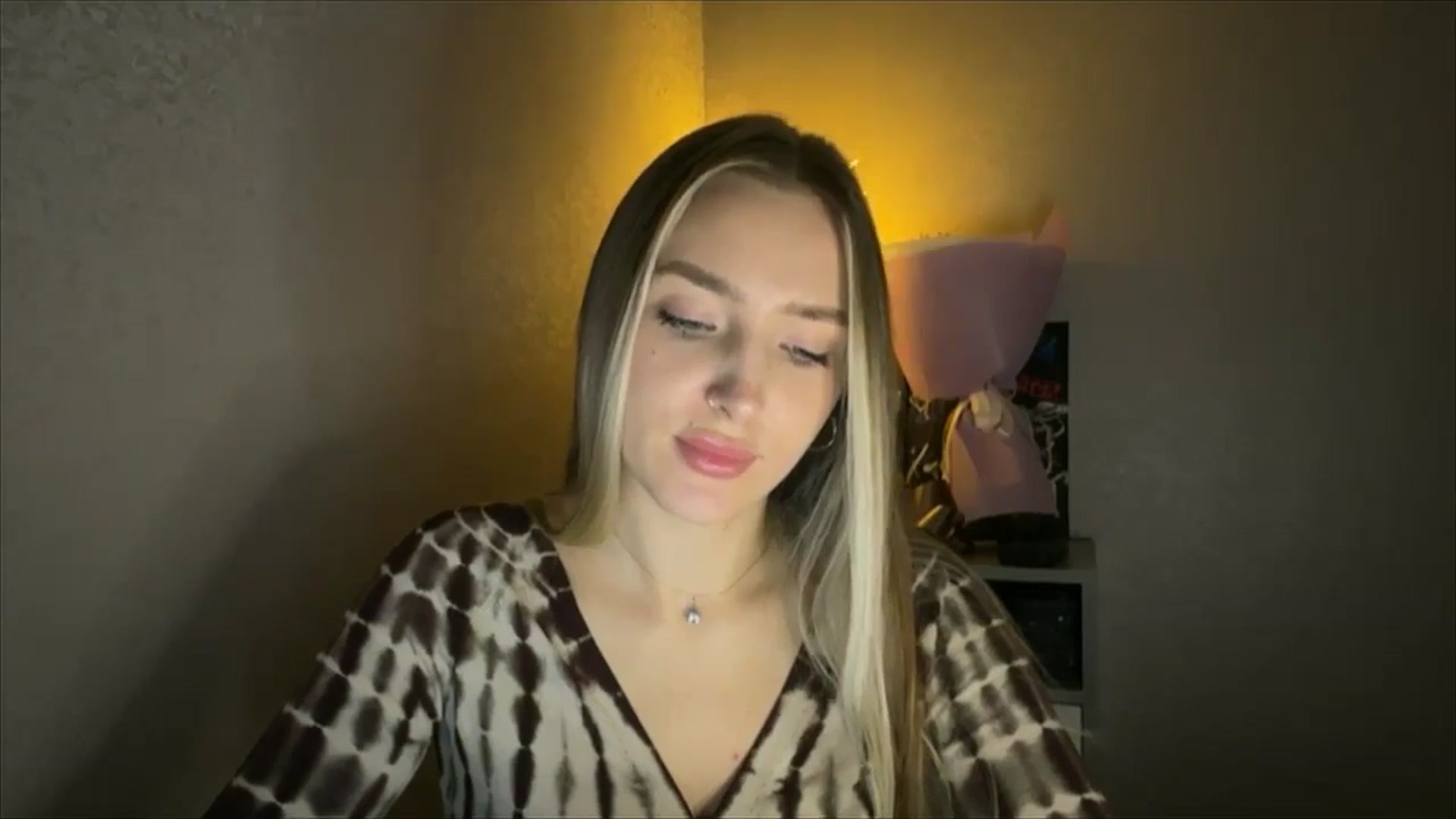 Gallery image thumbnail from My_Diana's myfreecams stream on, 11/19/2024, 21:46 image 20 of 20