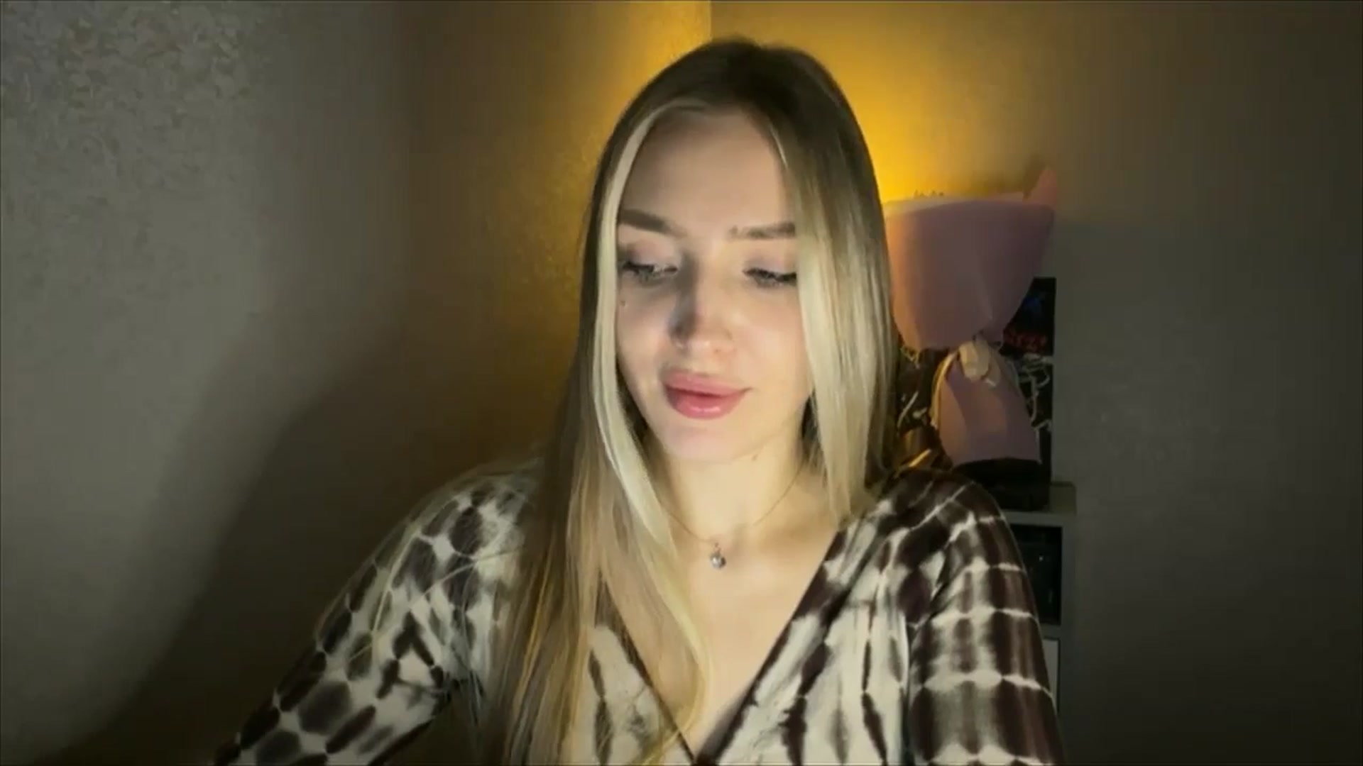 Gallery image thumbnail from My_Diana's myfreecams stream on, 11/19/2024, 21:46 image 8 of 20