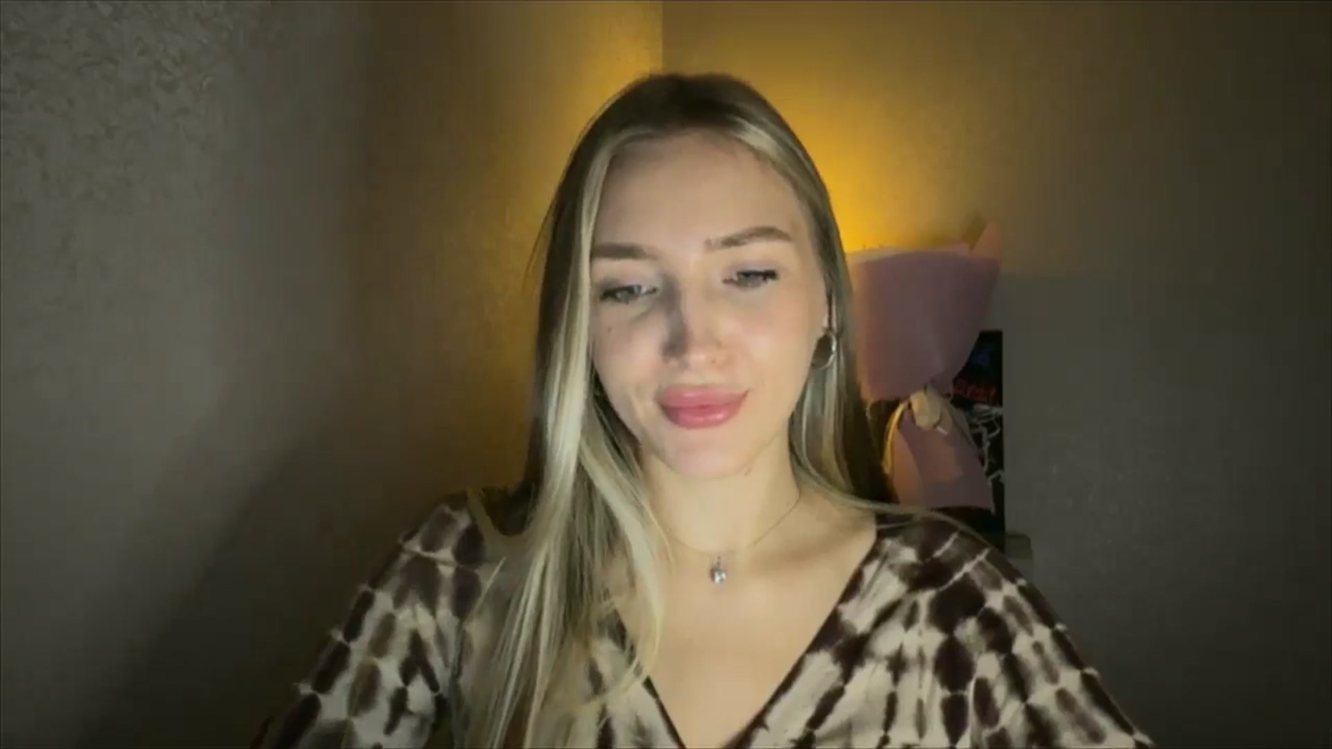 Gallery image thumbnail from My_Diana's myfreecams stream on, 11/19/2024, 21:56 image 9 of 20
