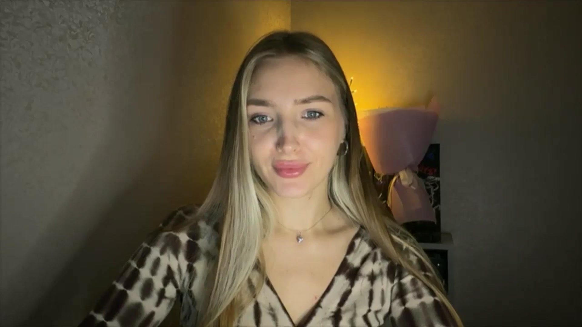 Gallery image thumbnail from My_Diana's myfreecams stream on, 11/19/2024, 21:56 image 4 of 20