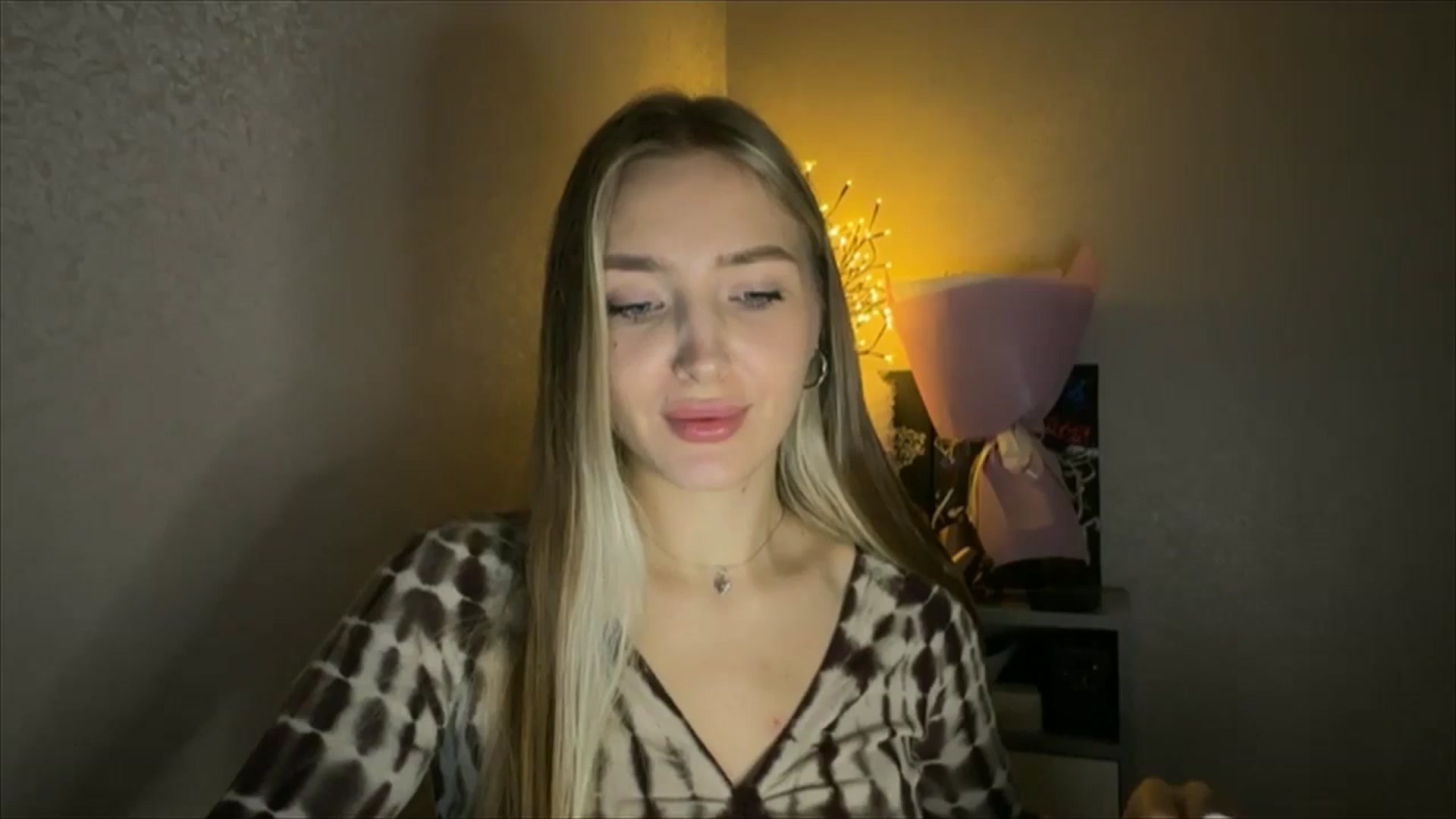 Gallery image thumbnail from My_Diana's myfreecams stream on, 11/19/2024, 21:56 image 1 of 20