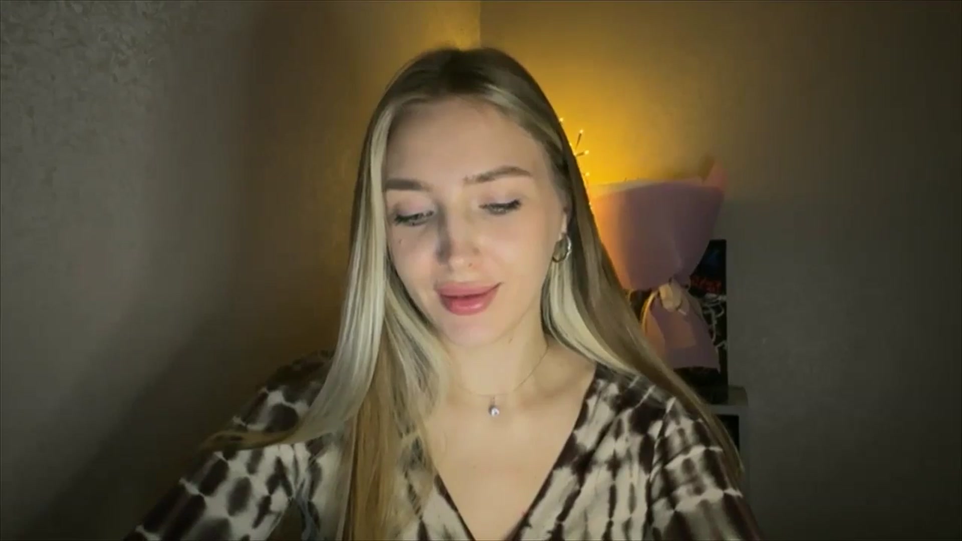 Gallery image thumbnail from My_Diana's myfreecams stream on, 11/19/2024, 21:56 image 2 of 20