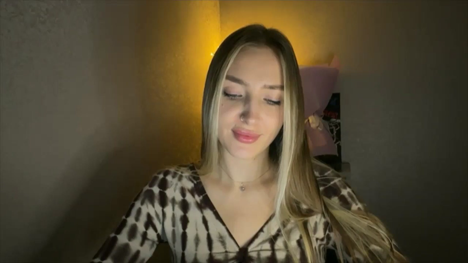 Gallery image thumbnail from My_Diana's myfreecams stream on, 11/19/2024, 21:56 image 20 of 20