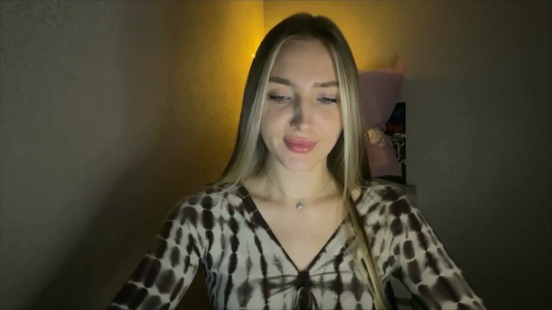 Gallery image thumbnail from My_Diana's myfreecams stream on, 11/19/2024, 21:56 image 12 of 20