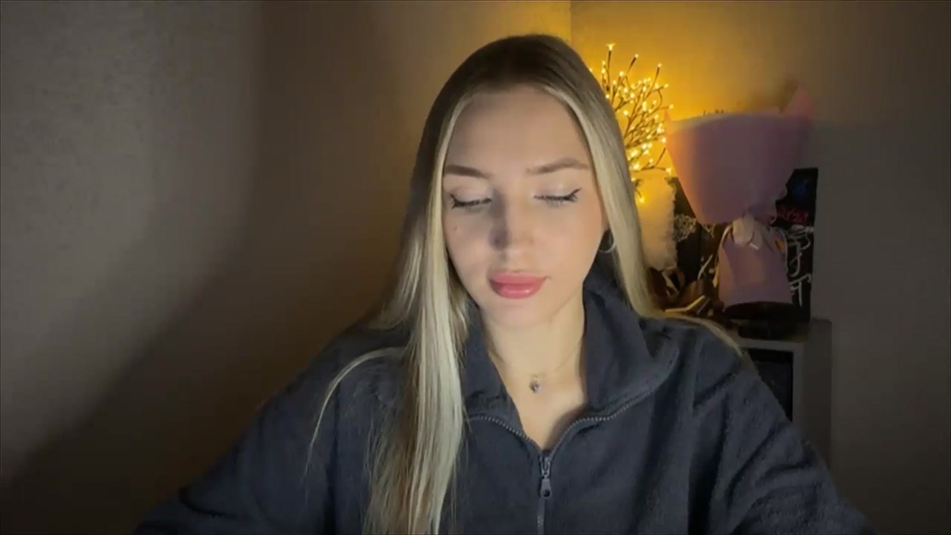 Gallery image thumbnail from My_Diana's myfreecams stream on, 11/20/2024, 14:49 image 16 of 20