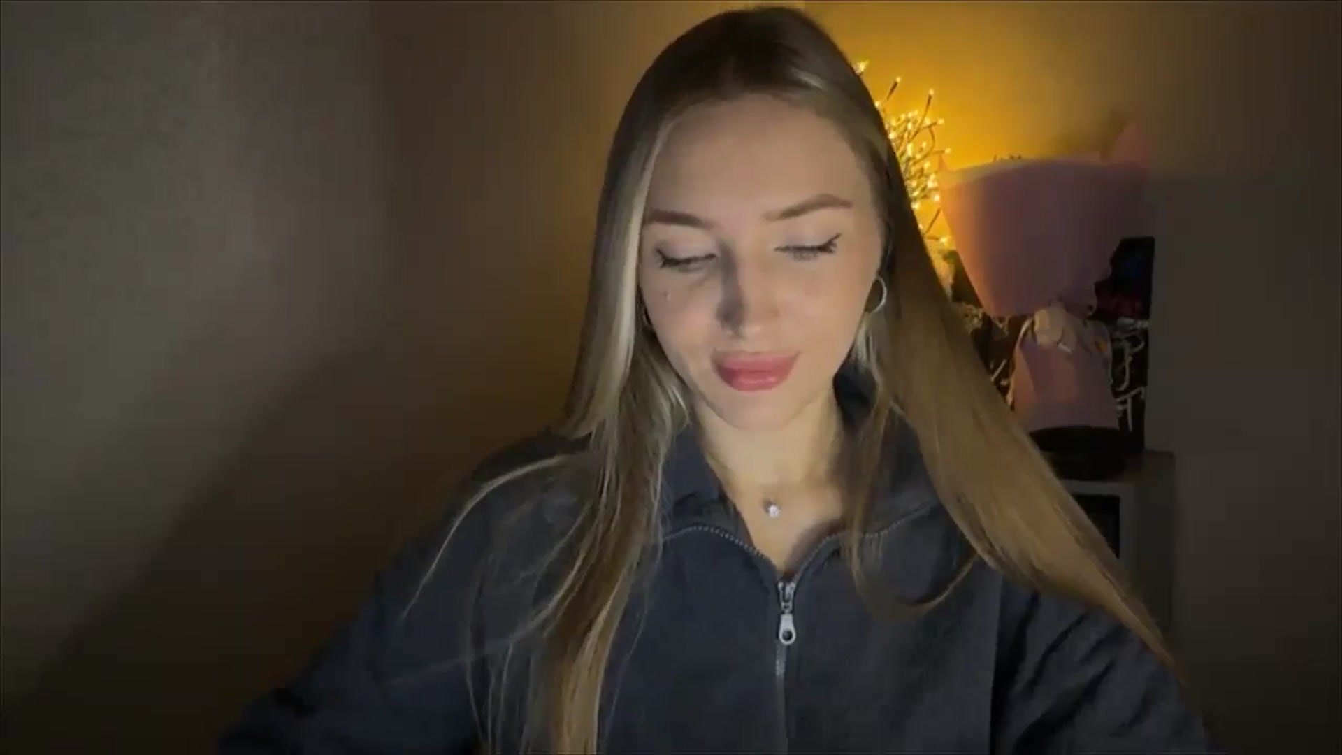 Gallery image thumbnail from My_Diana's myfreecams stream on, 11/20/2024, 14:49 image 15 of 20