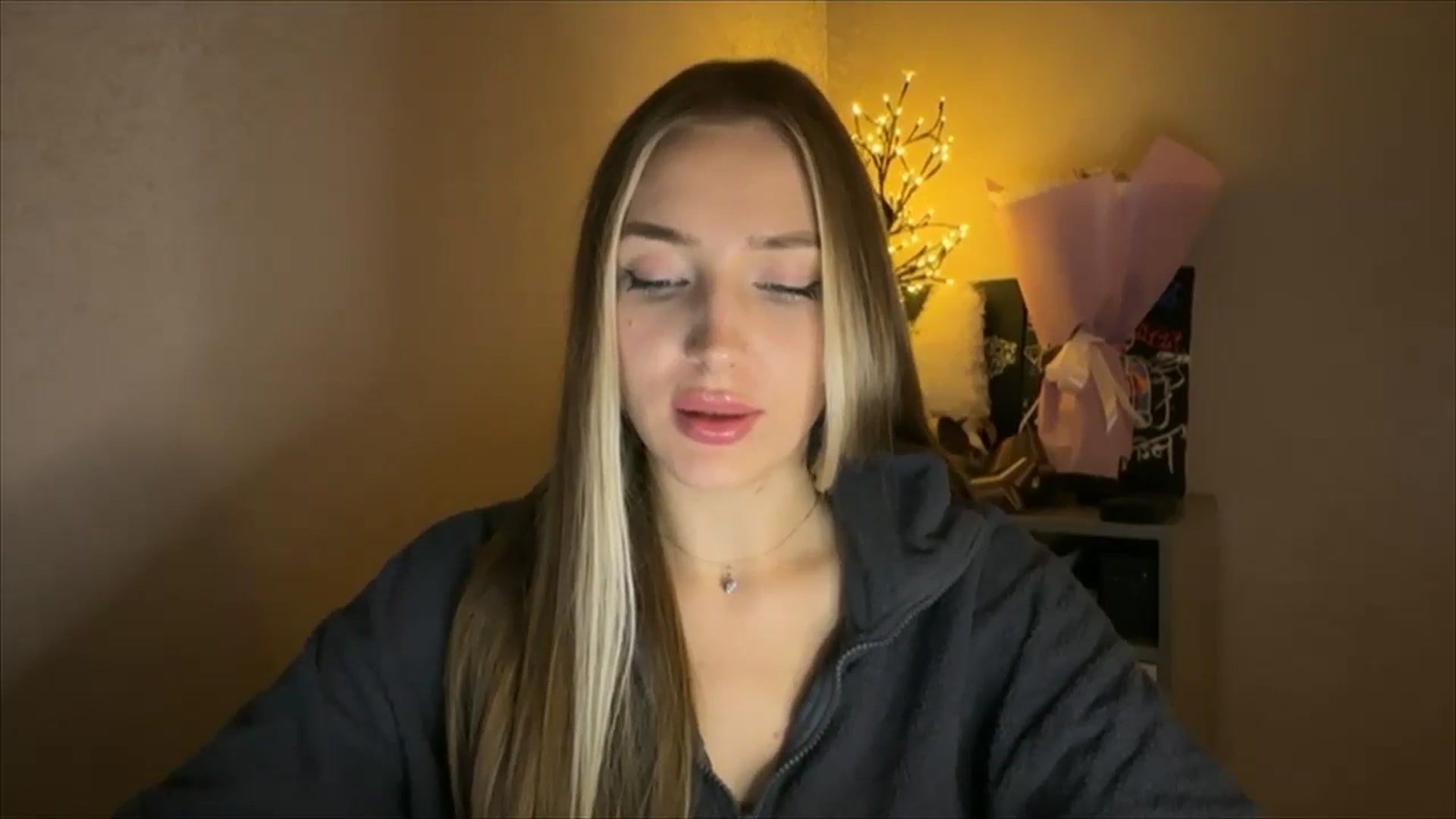 Gallery image thumbnail from My_Diana's myfreecams stream on, 11/20/2024, 22:43 image 12 of 20