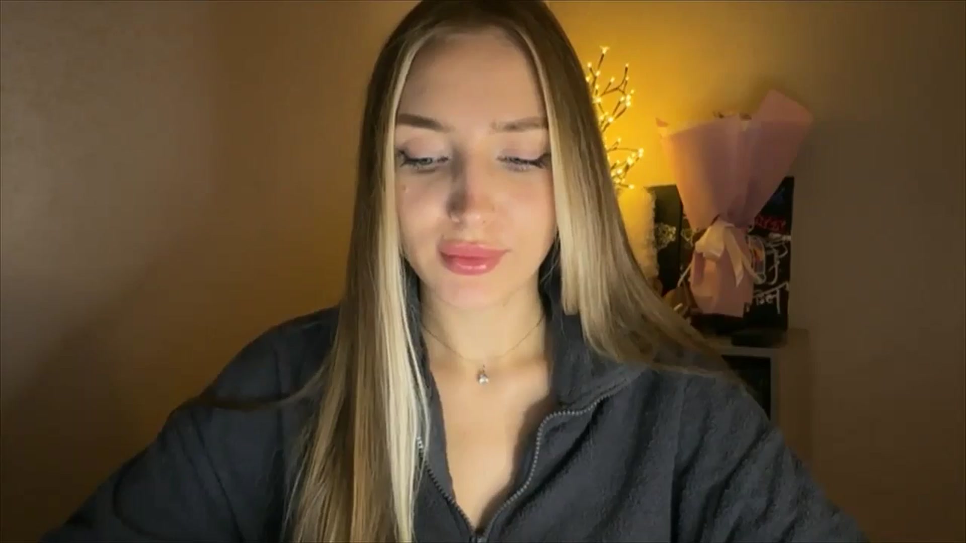 Gallery image thumbnail from My_Diana's myfreecams stream on, 11/20/2024, 22:43 image 7 of 20