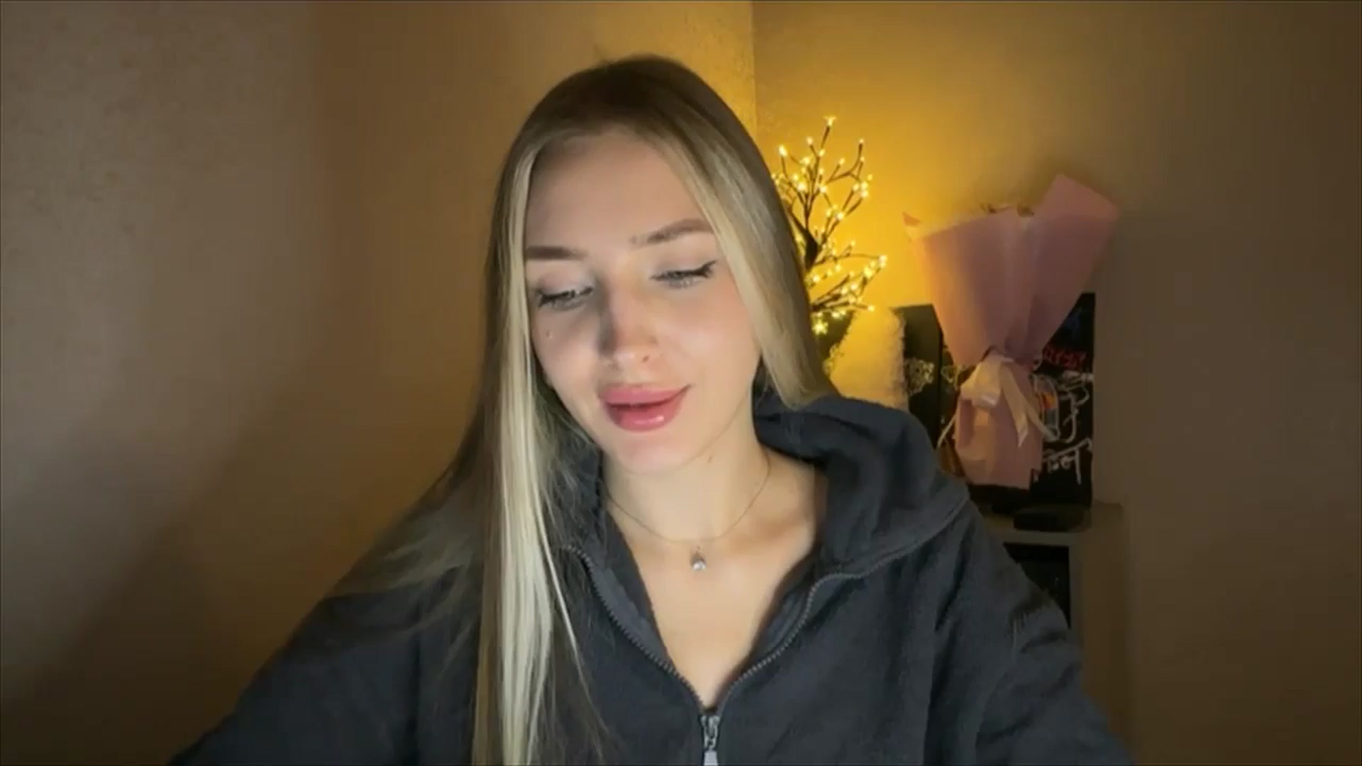 Gallery image thumbnail from My_Diana's myfreecams stream on, 11/20/2024, 22:43 image 1 of 20