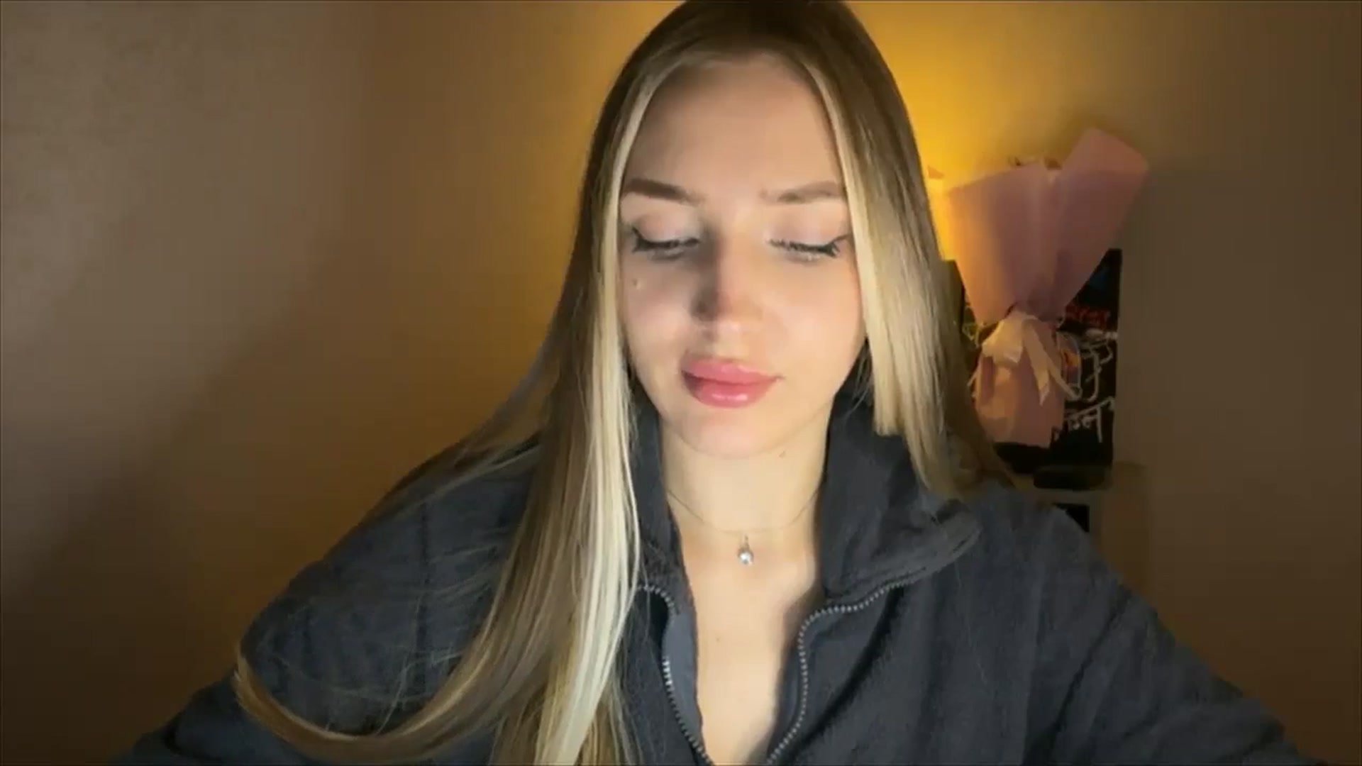 Gallery image thumbnail from My_Diana's myfreecams stream on, 11/20/2024, 22:43 image 6 of 20