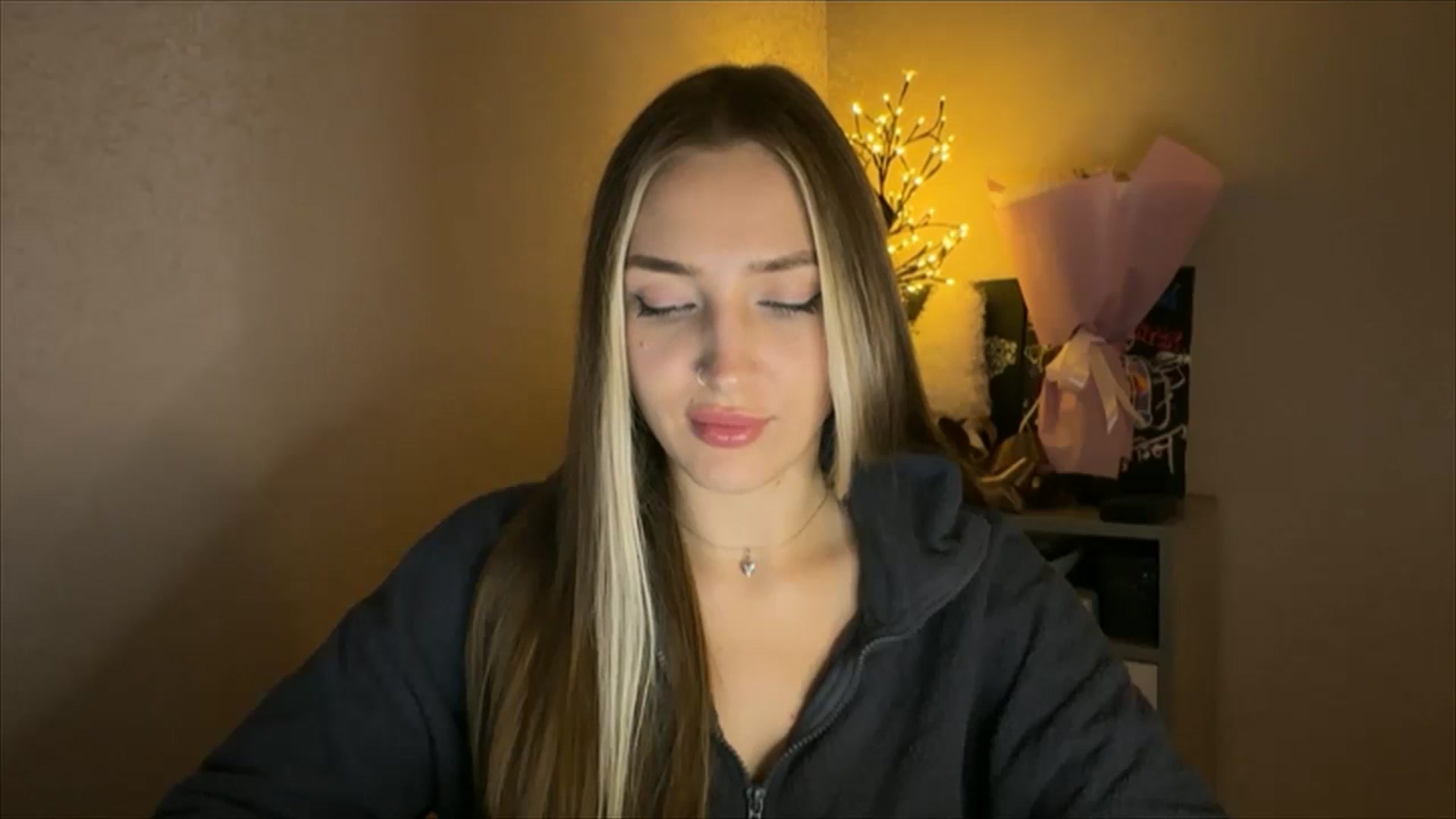 Gallery image thumbnail from My_Diana's myfreecams stream on, 11/20/2024, 22:43 image 13 of 20