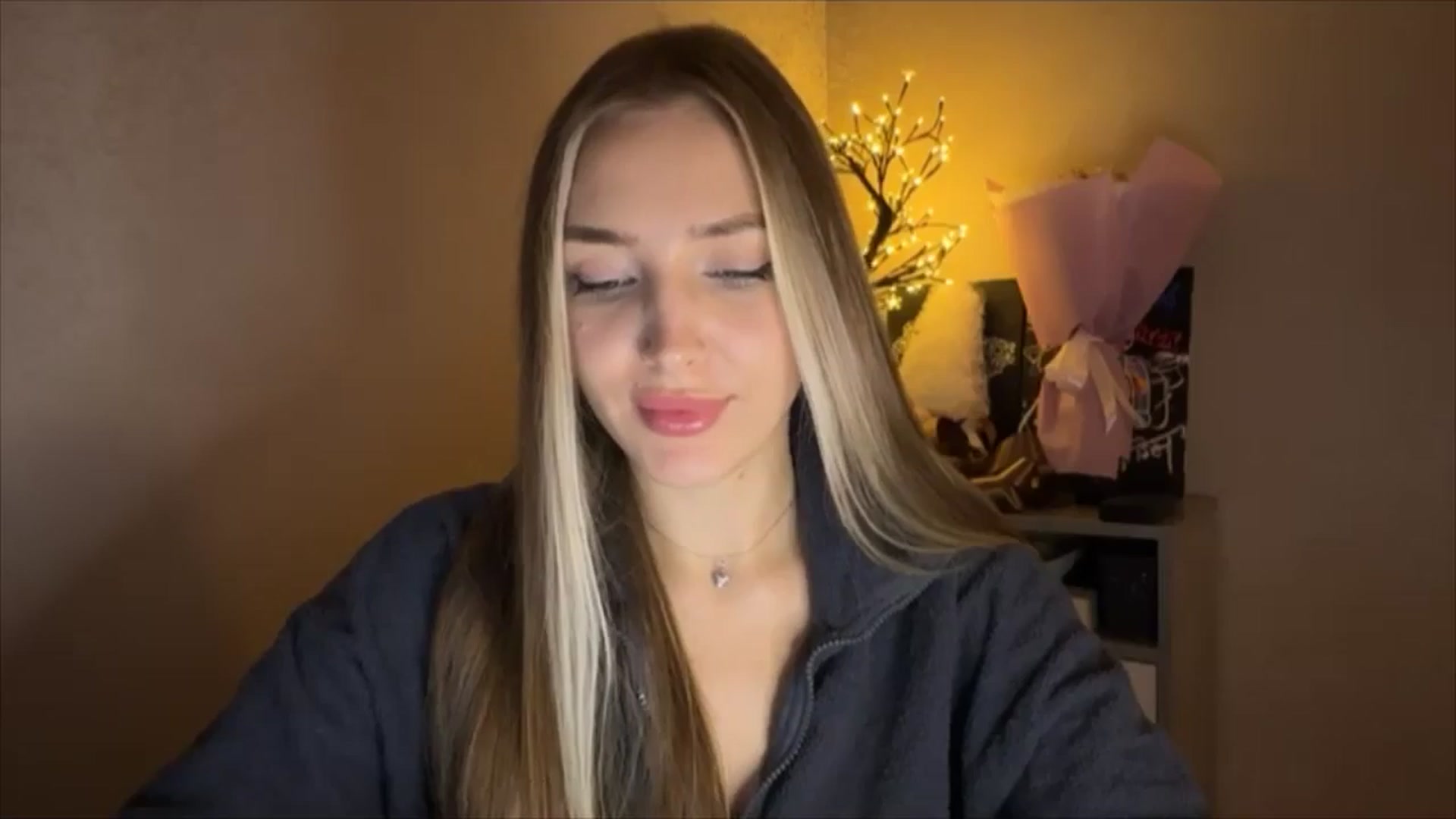 Gallery image thumbnail from My_Diana's myfreecams stream on, 11/20/2024, 22:43 image 16 of 20