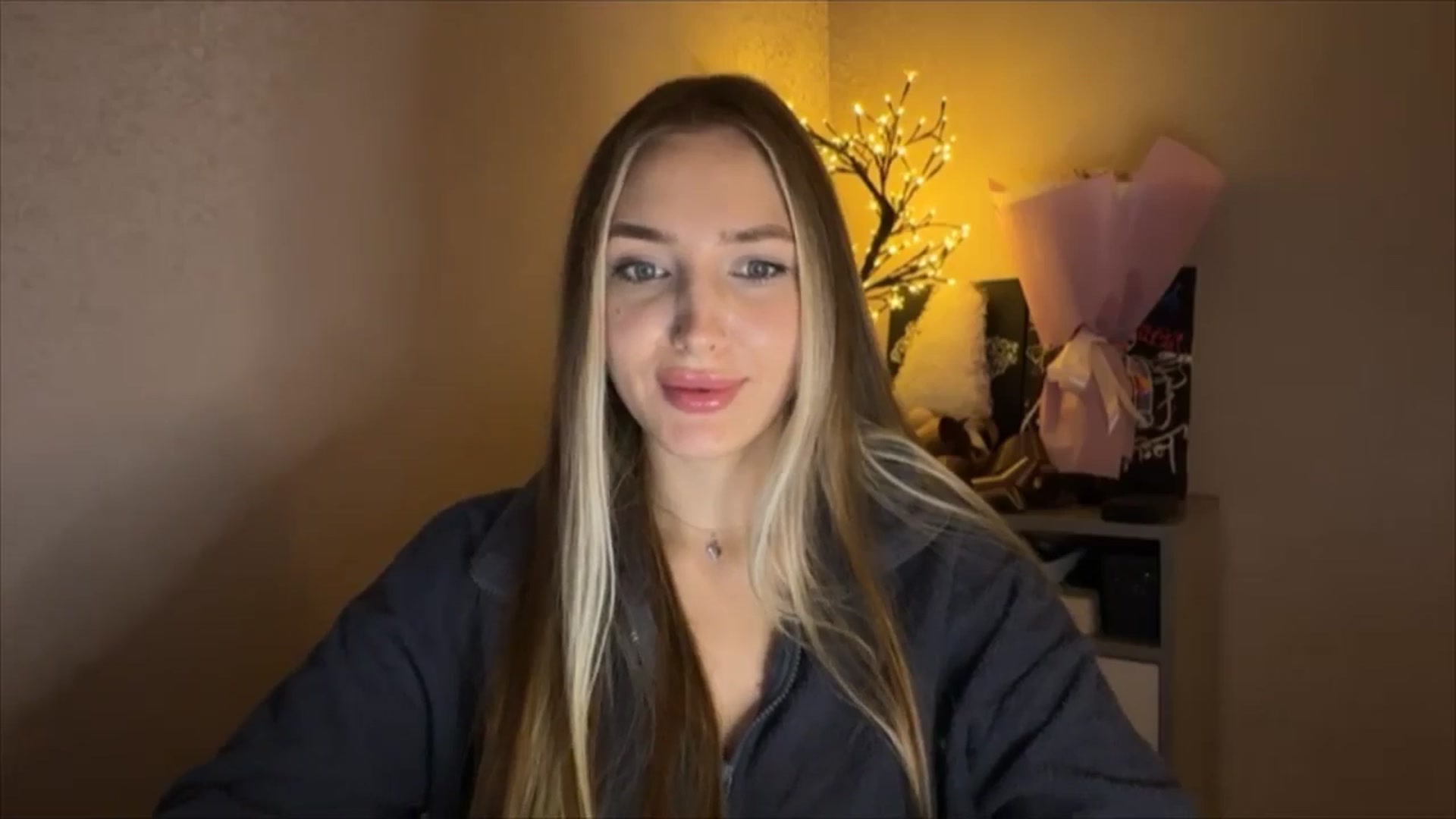 Gallery image thumbnail from My_Diana's myfreecams stream on, 11/20/2024, 22:43 image 20 of 20