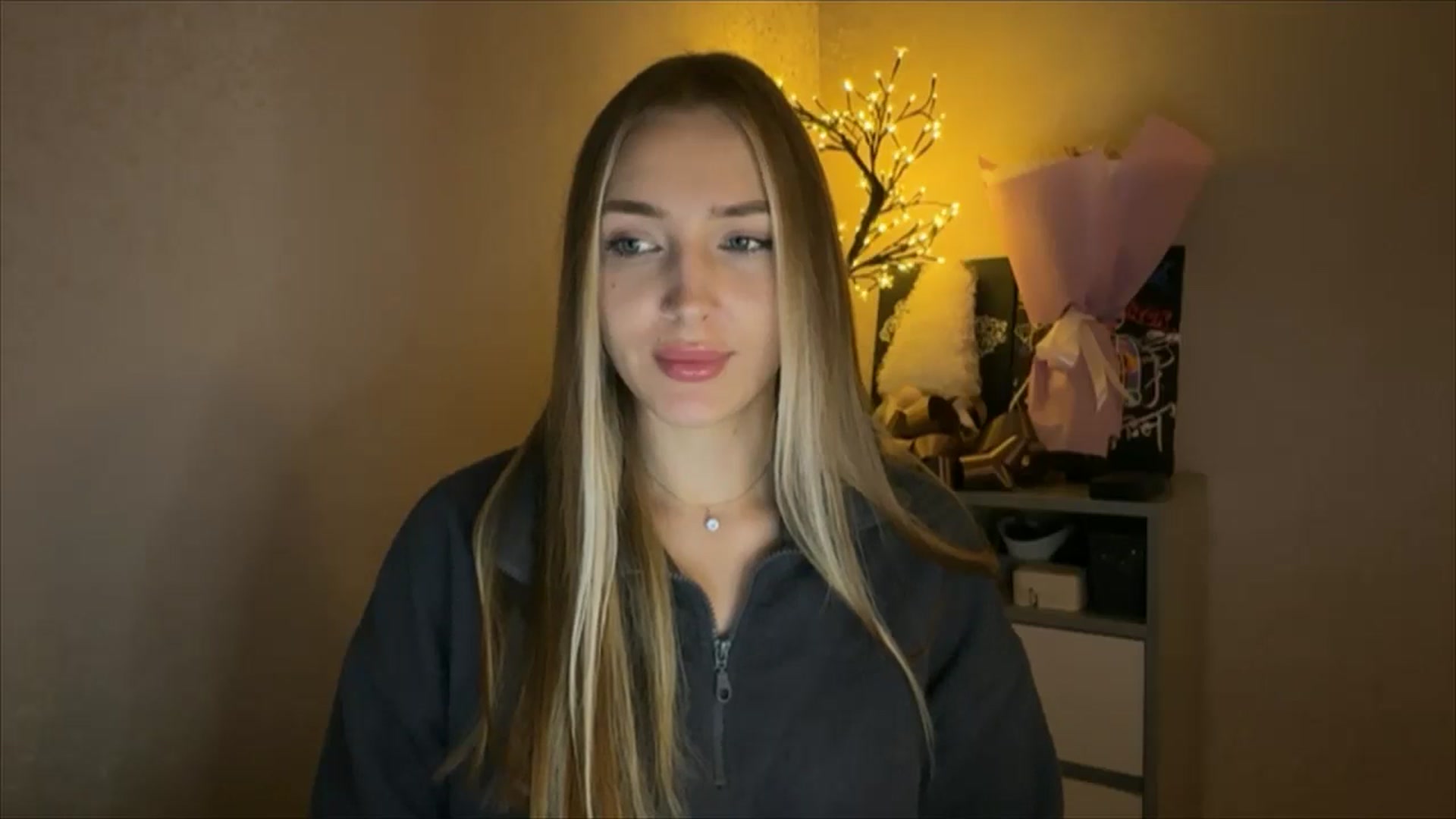 Gallery image thumbnail from My_Diana's myfreecams stream on, 11/20/2024, 23:51 image 13 of 20