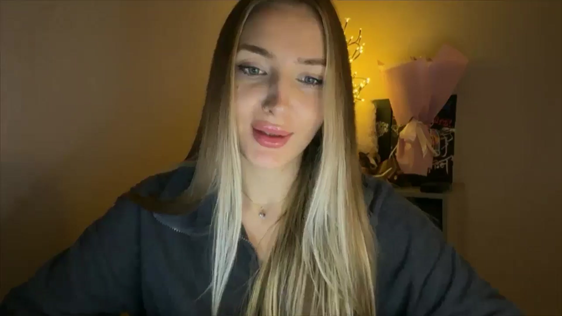 Gallery image thumbnail from My_Diana's myfreecams stream on, 11/20/2024, 23:51 image 20 of 20