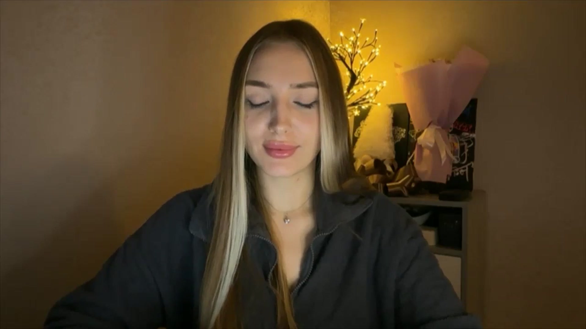 Gallery image thumbnail from My_Diana's myfreecams stream on, 11/20/2024, 23:51 image 5 of 20