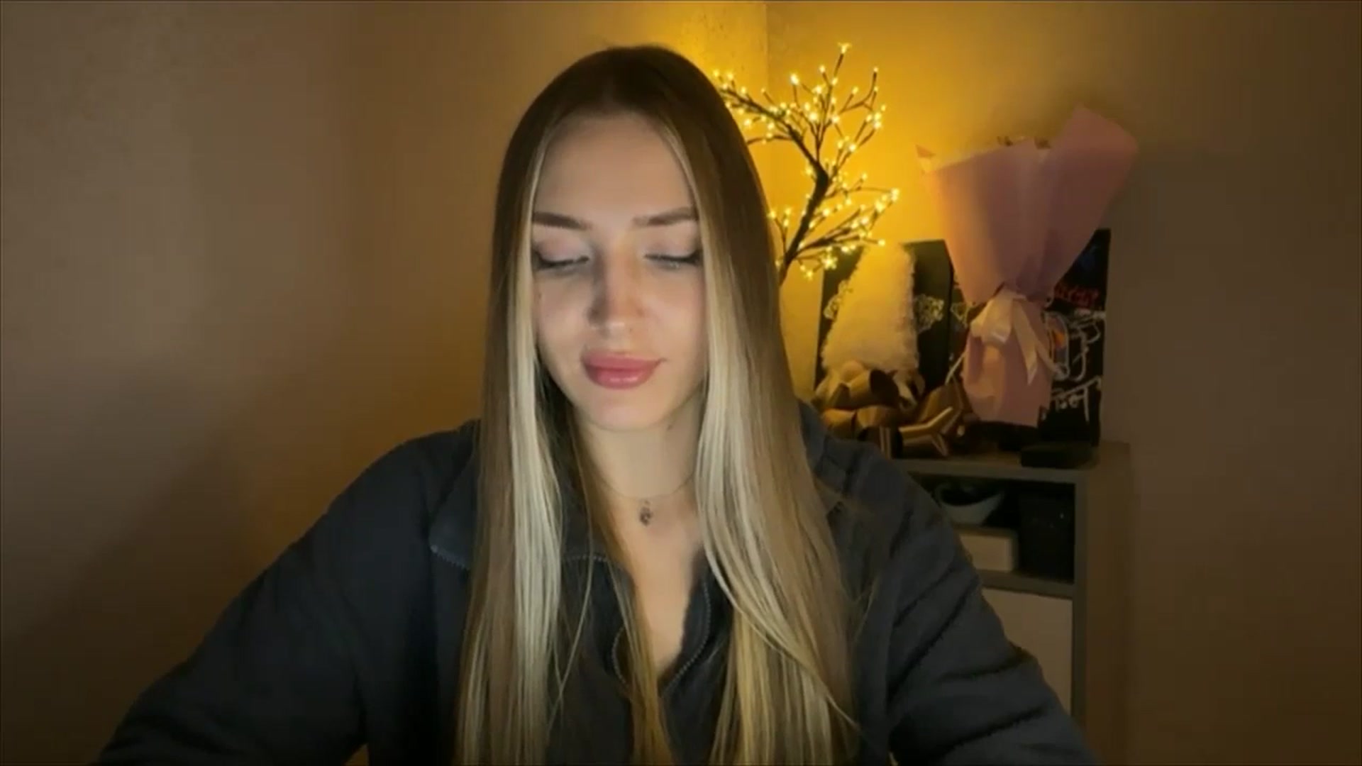 Gallery image thumbnail from My_Diana's myfreecams stream on, 11/20/2024, 23:51 image 9 of 20