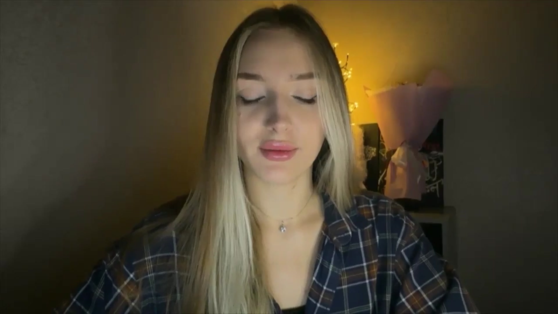 Gallery image thumbnail from My_Diana's myfreecams stream on, 11/21/2024, 15:39 image 6 of 20