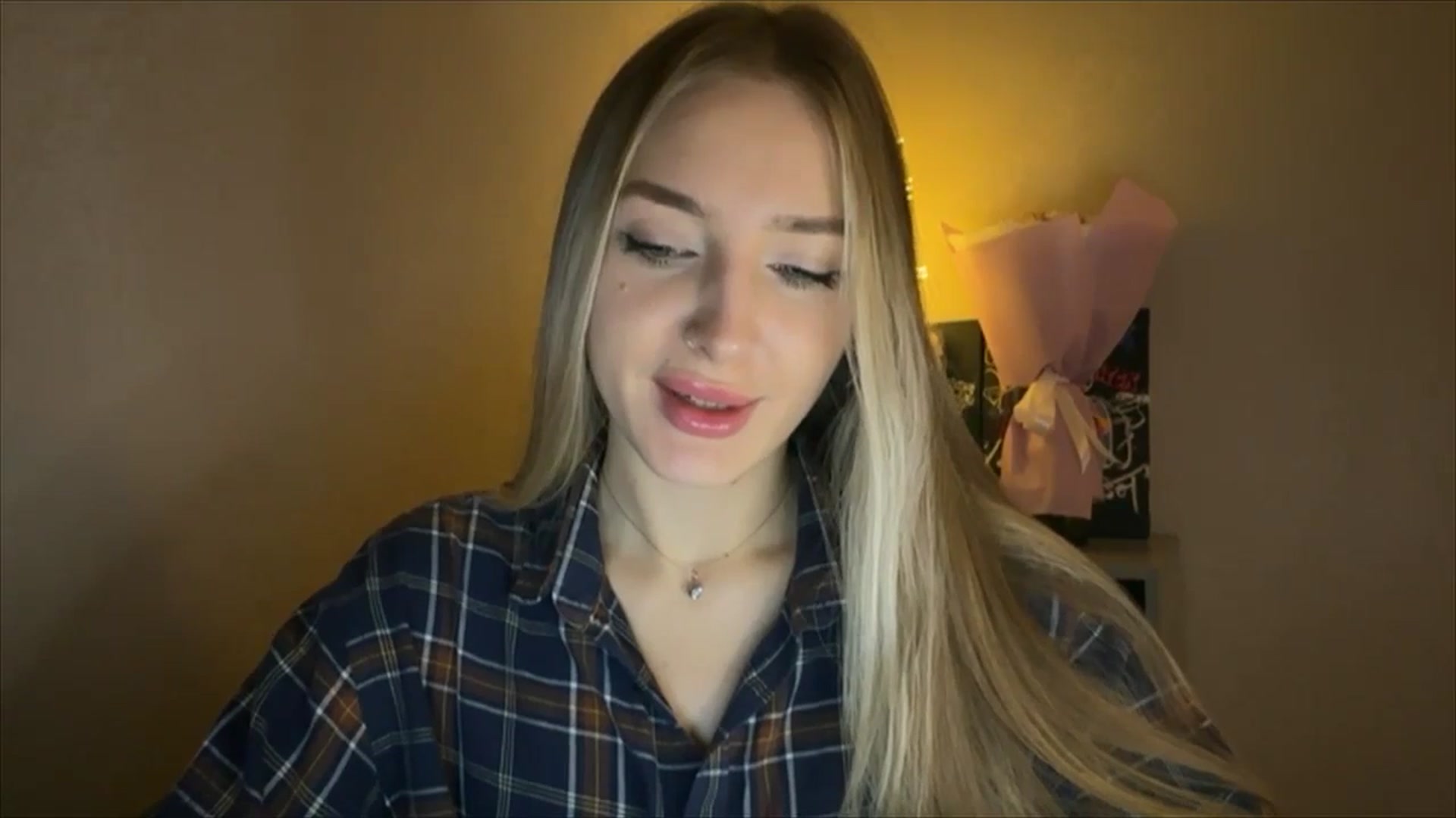 Gallery image thumbnail from My_Diana's myfreecams stream on, 11/21/2024, 15:39 image 17 of 20