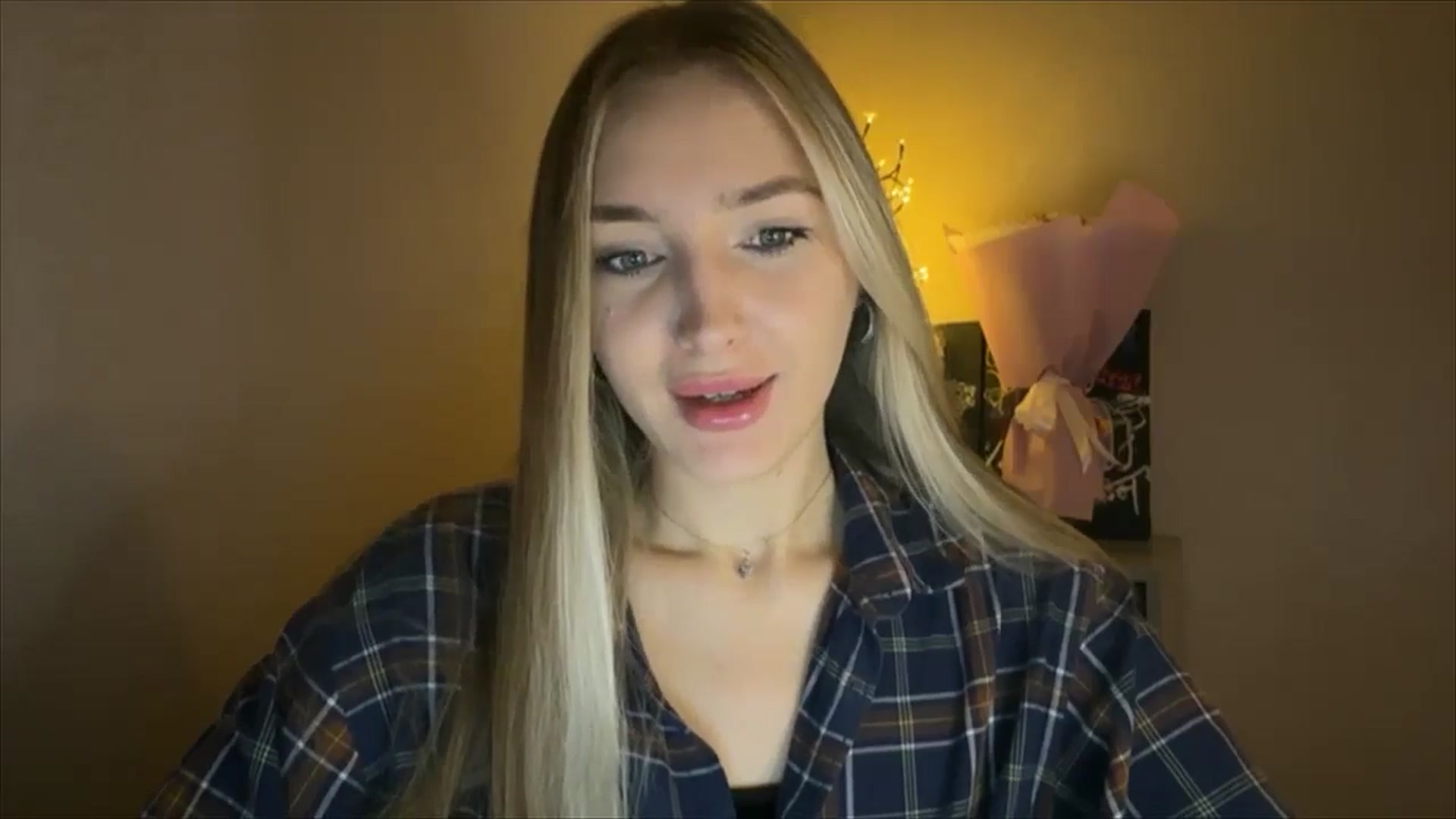 Gallery image thumbnail from My_Diana's myfreecams stream on, 11/21/2024, 15:39 image 13 of 20