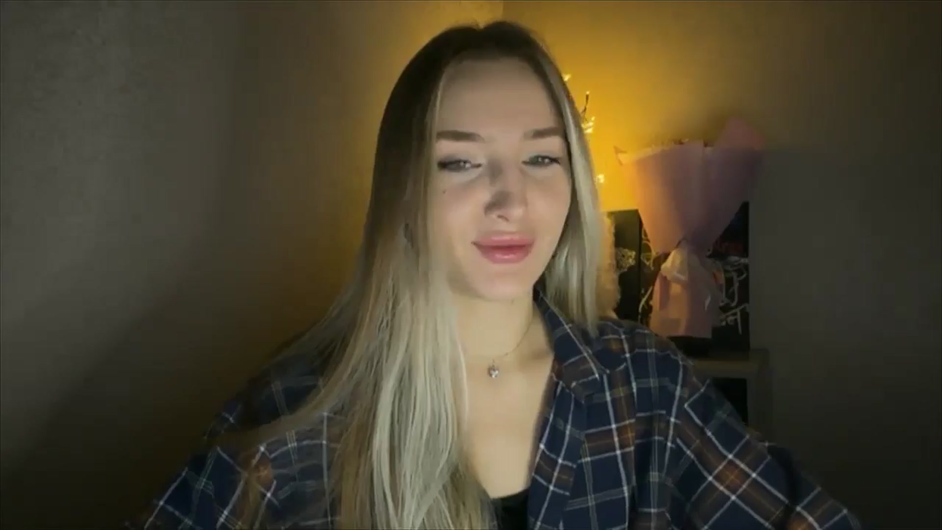 Gallery image thumbnail from My_Diana's myfreecams stream on, 11/21/2024, 15:39 image 5 of 20