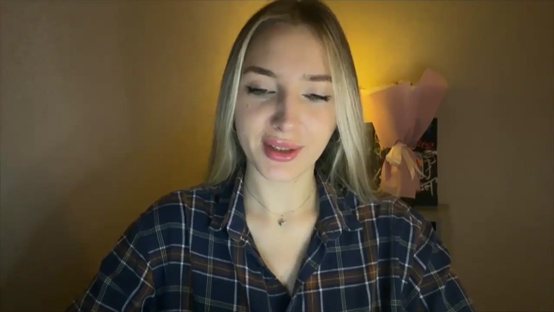 Gallery image thumbnail from My_Diana's myfreecams stream on, 11/21/2024, 15:39 image 18 of 20