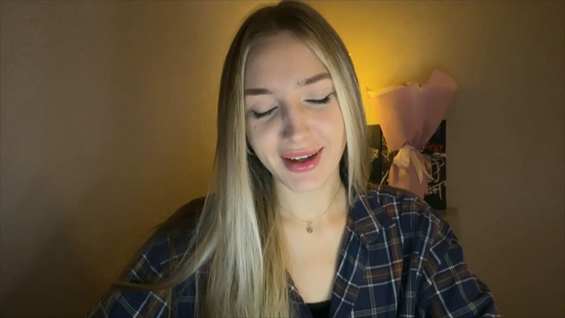 Gallery image thumbnail from My_Diana's myfreecams stream on, 11/21/2024, 15:39 image 16 of 20