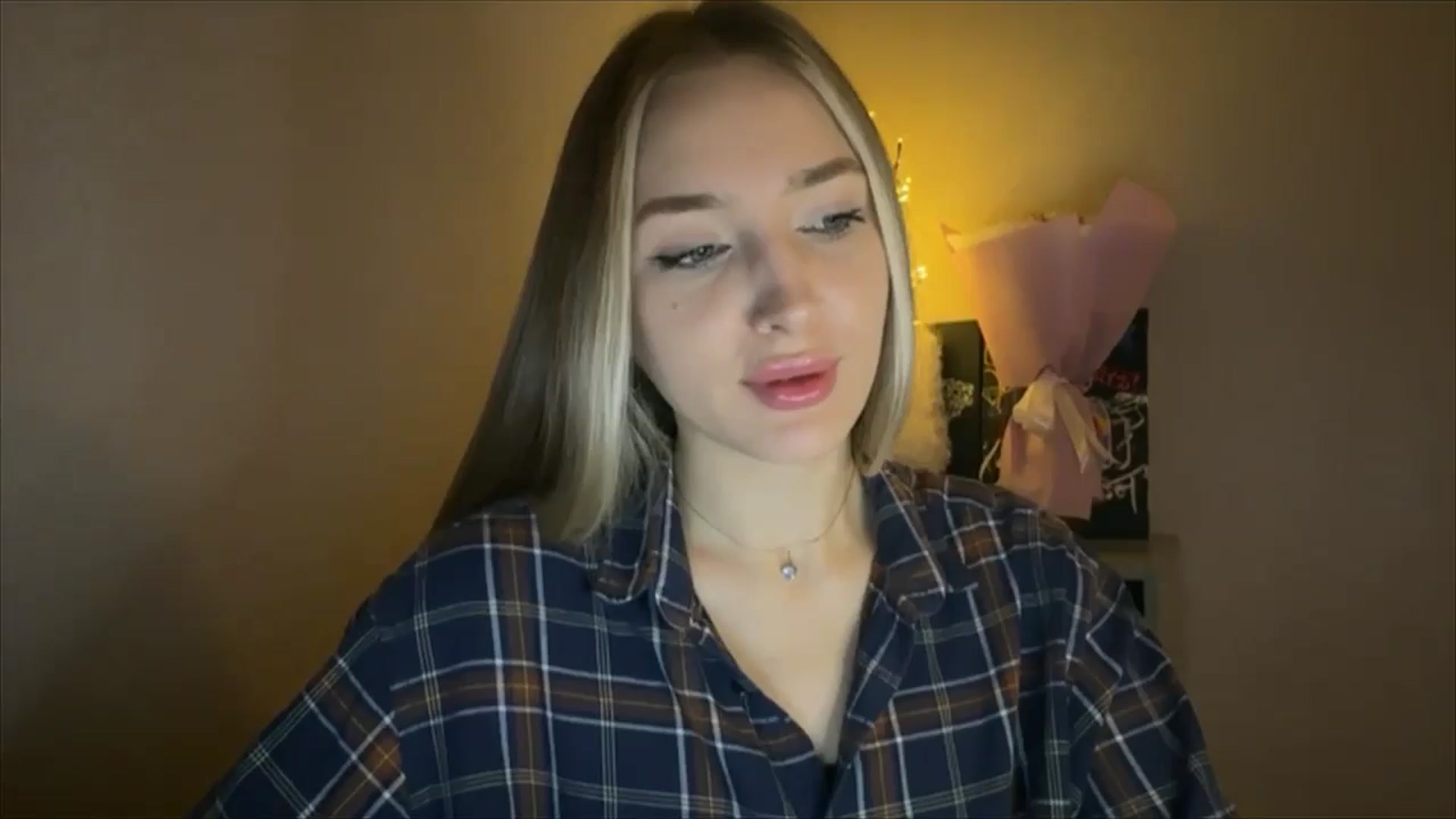 Gallery image thumbnail from My_Diana's myfreecams stream on, 11/21/2024, 15:39 image 20 of 20