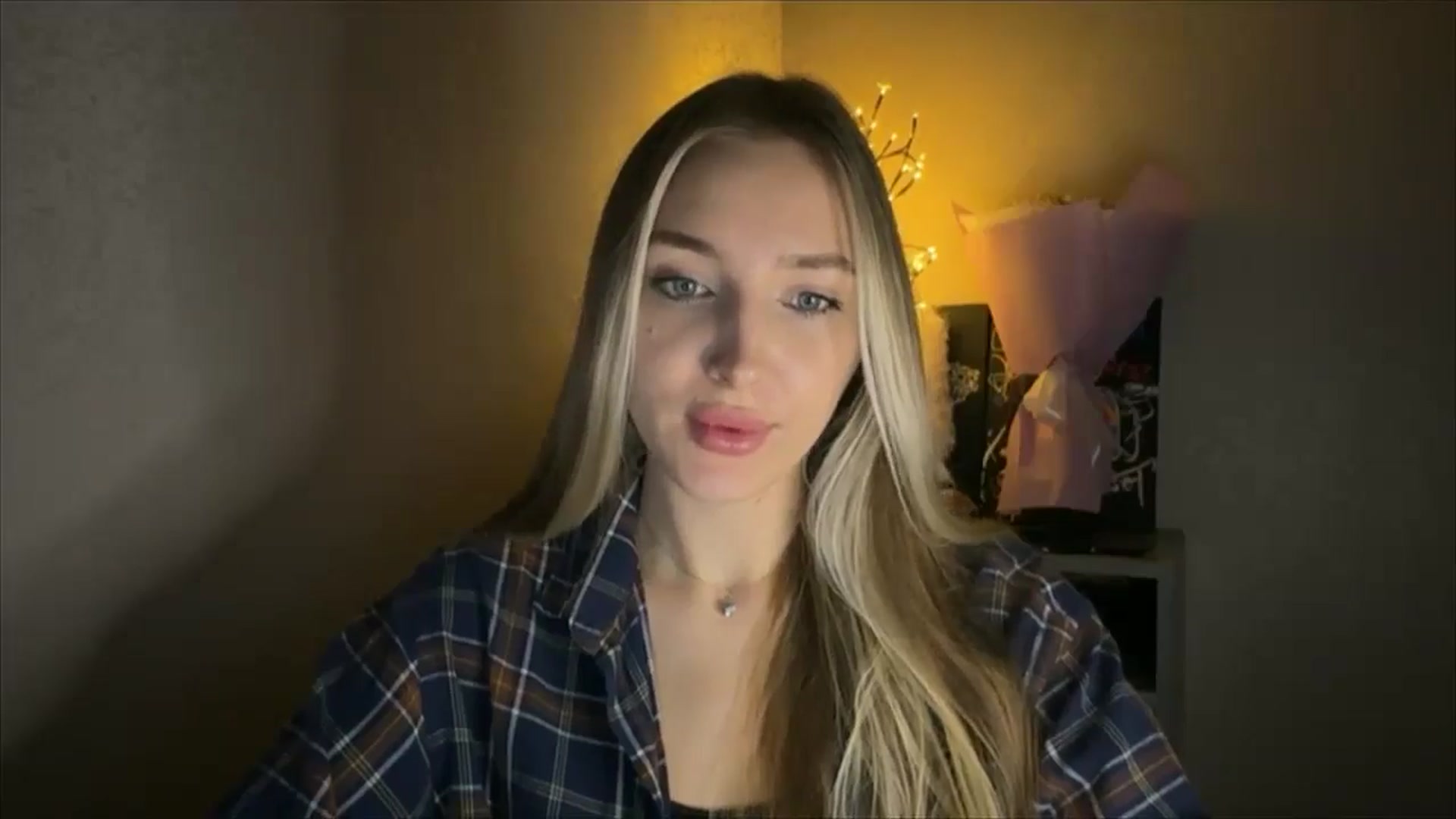 Gallery image thumbnail from My_Diana's myfreecams stream on, 11/21/2024, 23:01 image 5 of 20