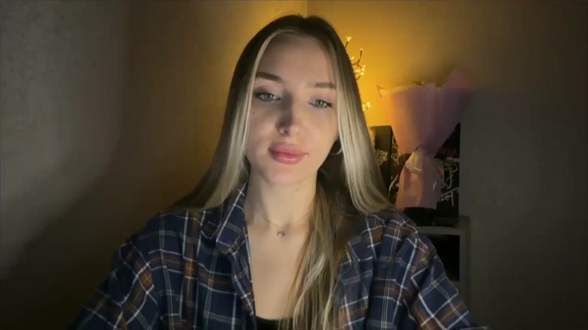 Gallery image thumbnail from My_Diana's myfreecams stream on, 11/21/2024, 23:01 image 11 of 20