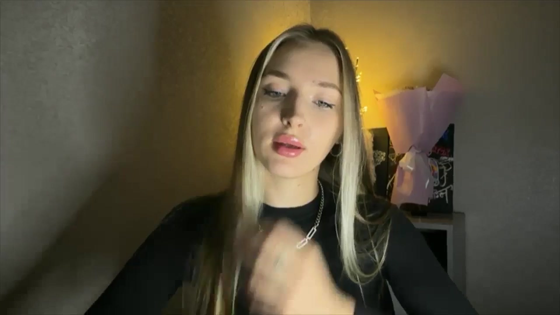 Gallery image thumbnail from My_Diana's myfreecams stream on, 11/22/2024, 14:51 image 19 of 20