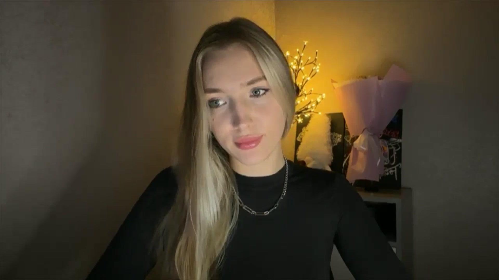 Gallery image thumbnail from My_Diana's myfreecams stream on, 11/22/2024, 14:51 image 4 of 20