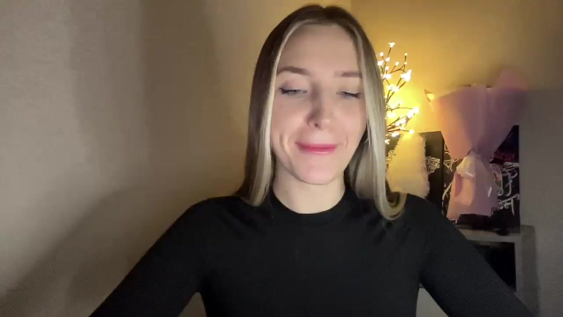 Gallery image thumbnail from My_Diana's myfreecams stream on, 11/22/2024, 21:50 image 13 of 20