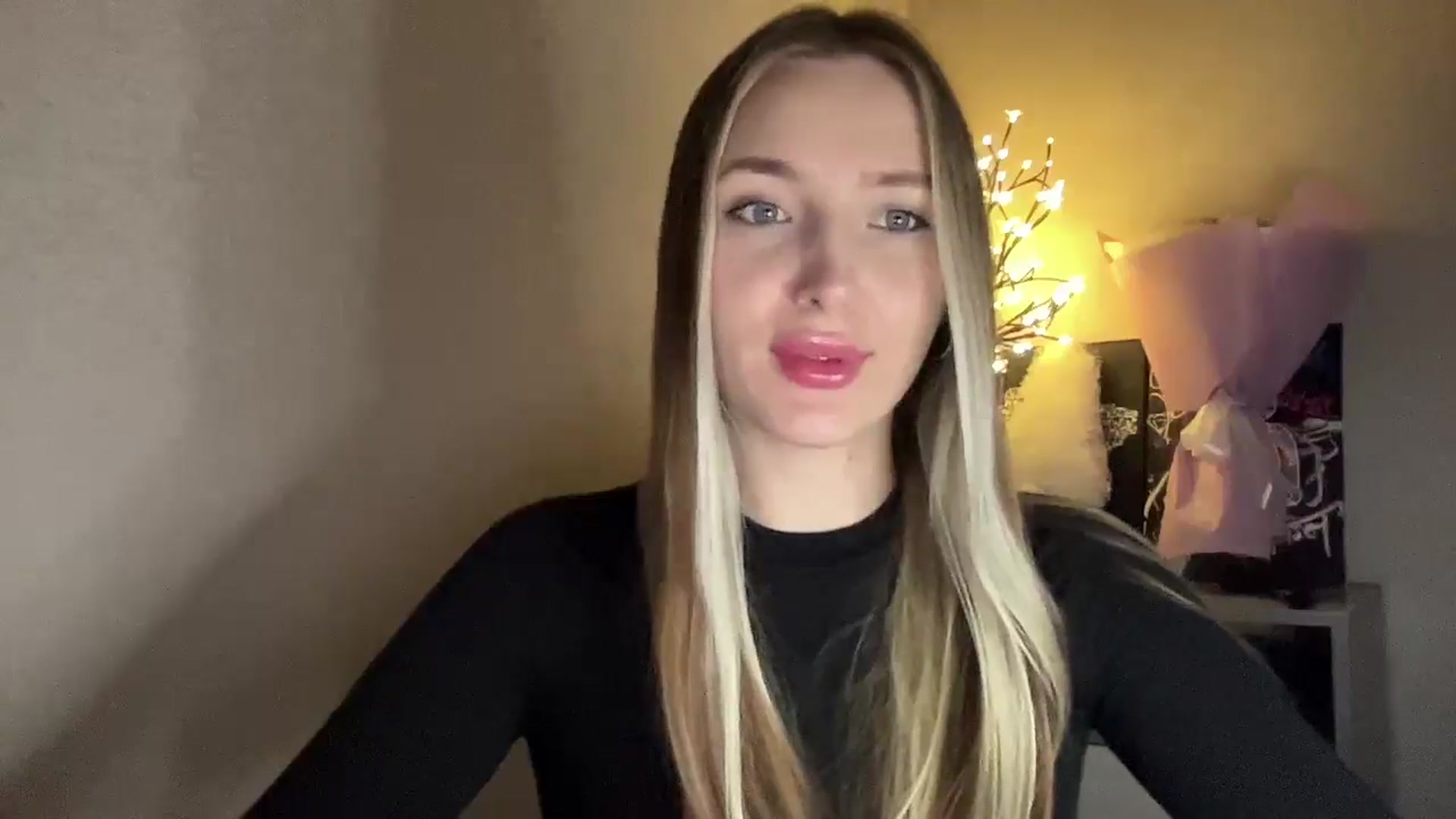 Gallery image thumbnail from My_Diana's myfreecams stream on, 11/22/2024, 21:50 image 11 of 20