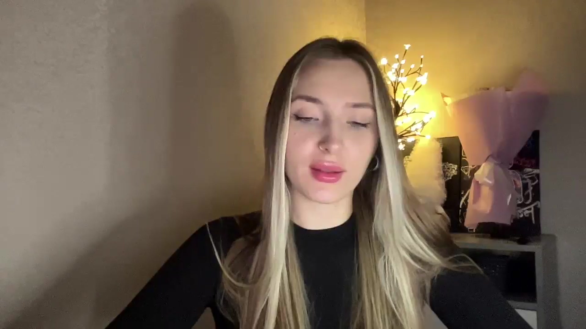 Gallery image thumbnail from My_Diana's myfreecams stream on, 11/22/2024, 21:50 image 8 of 20