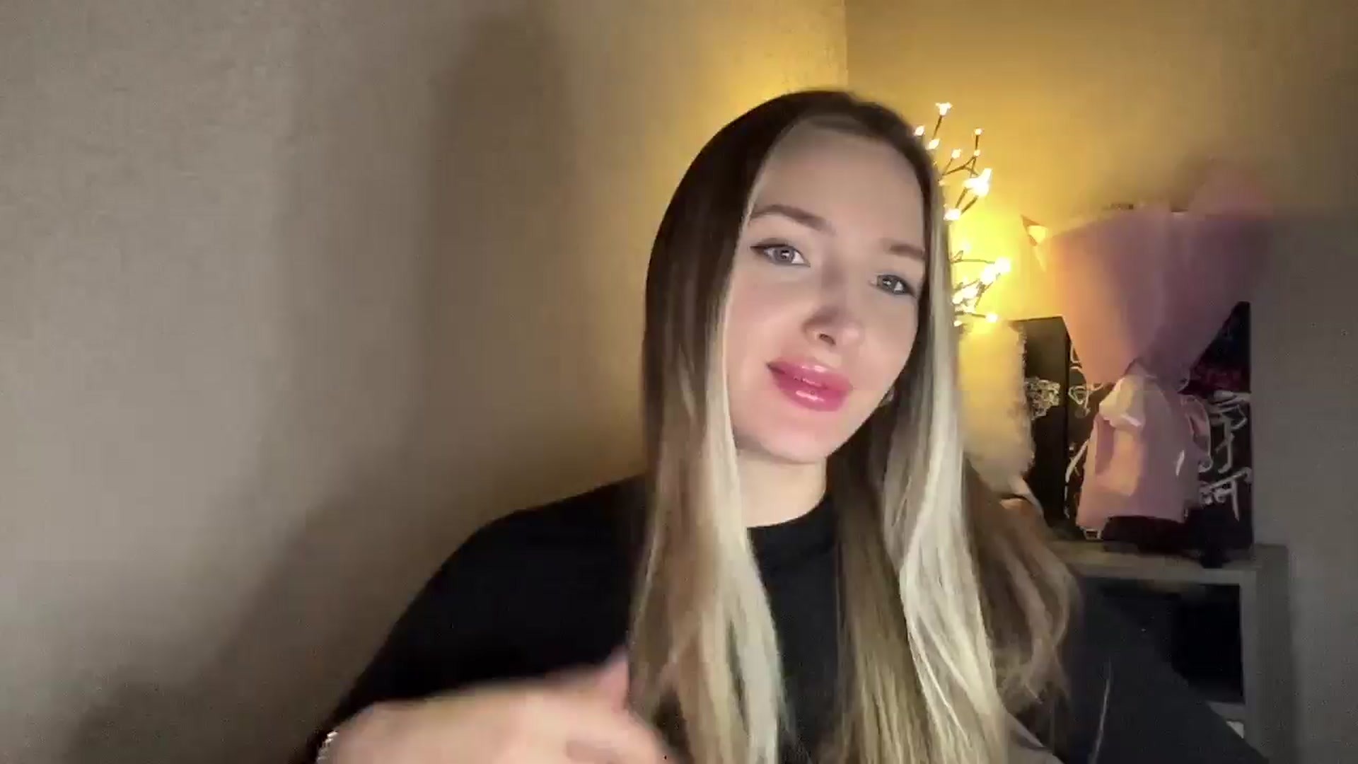 Gallery image thumbnail from My_Diana's myfreecams stream on, 11/22/2024, 21:50 image 9 of 20
