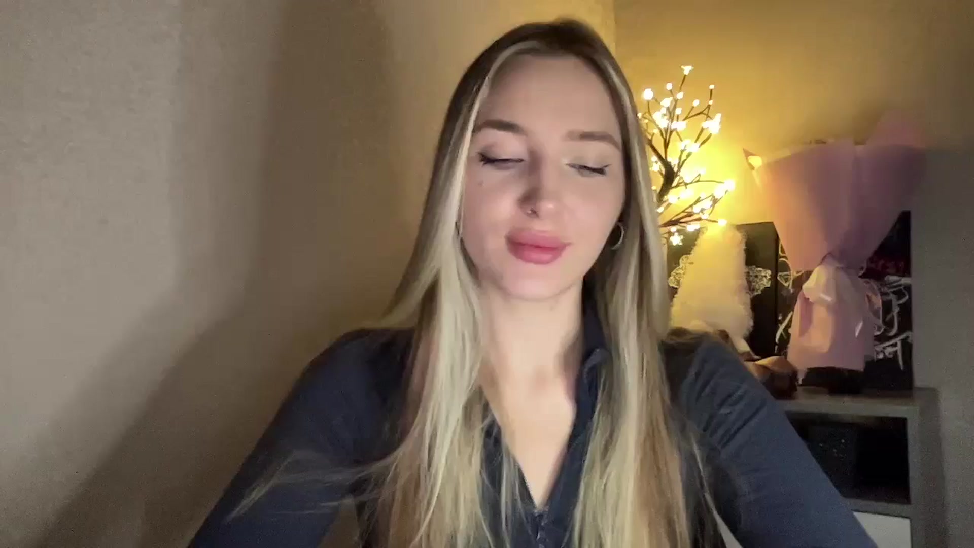 Gallery image thumbnail from My_Diana's myfreecams stream on, 11/23/2024, 14:54 image 1 of 20