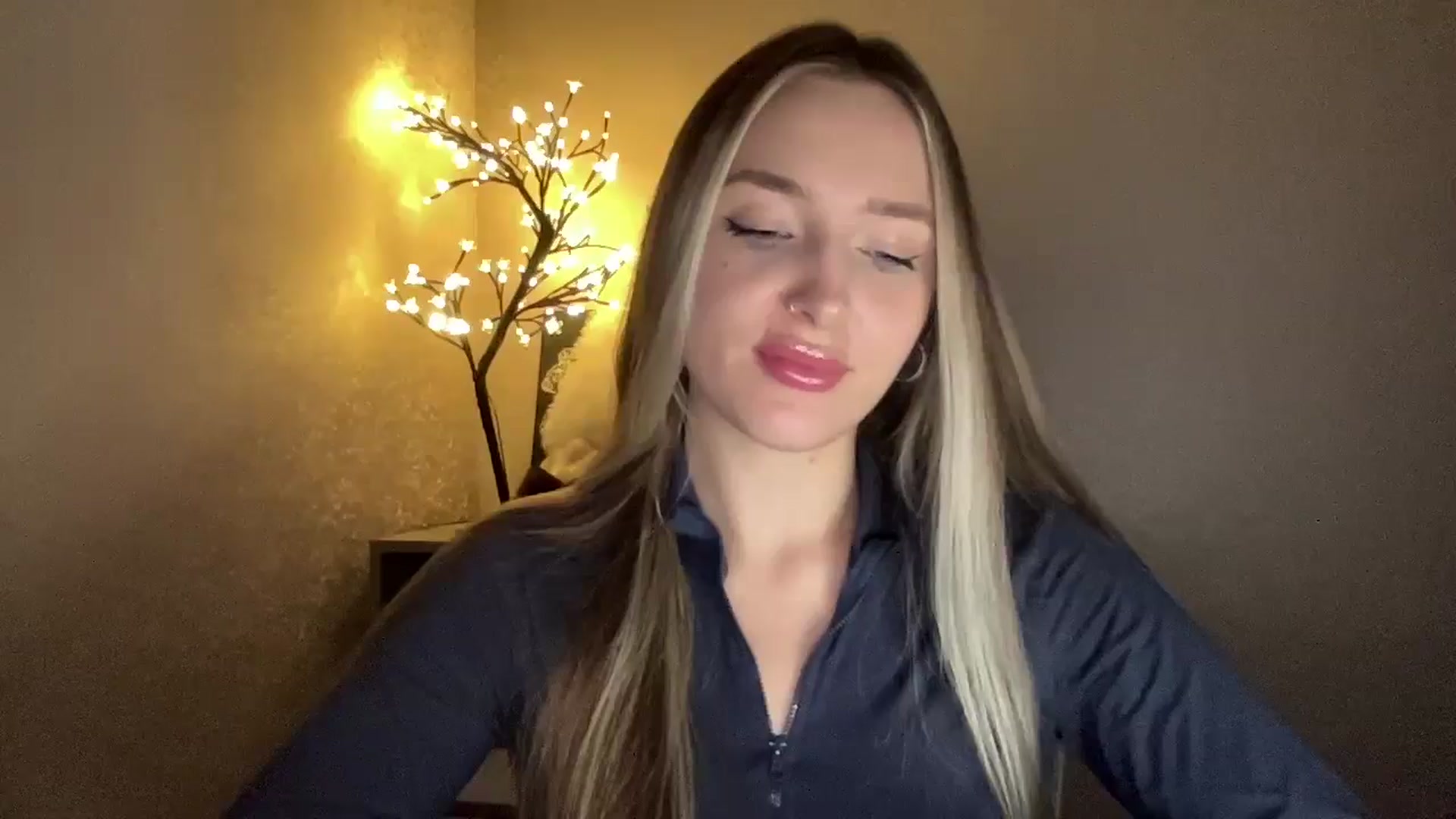 Gallery image thumbnail from My_Diana's myfreecams stream on, 11/23/2024, 21:40 image 20 of 20