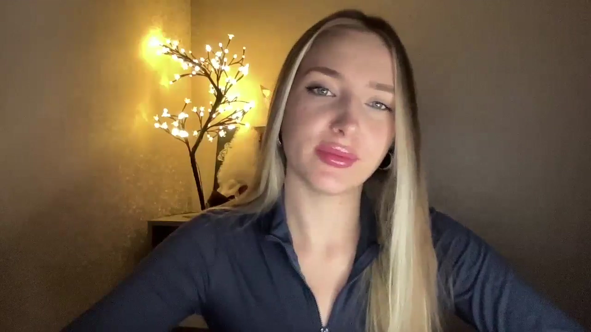 Gallery image thumbnail from My_Diana's myfreecams stream on, 11/23/2024, 21:40 image 6 of 20