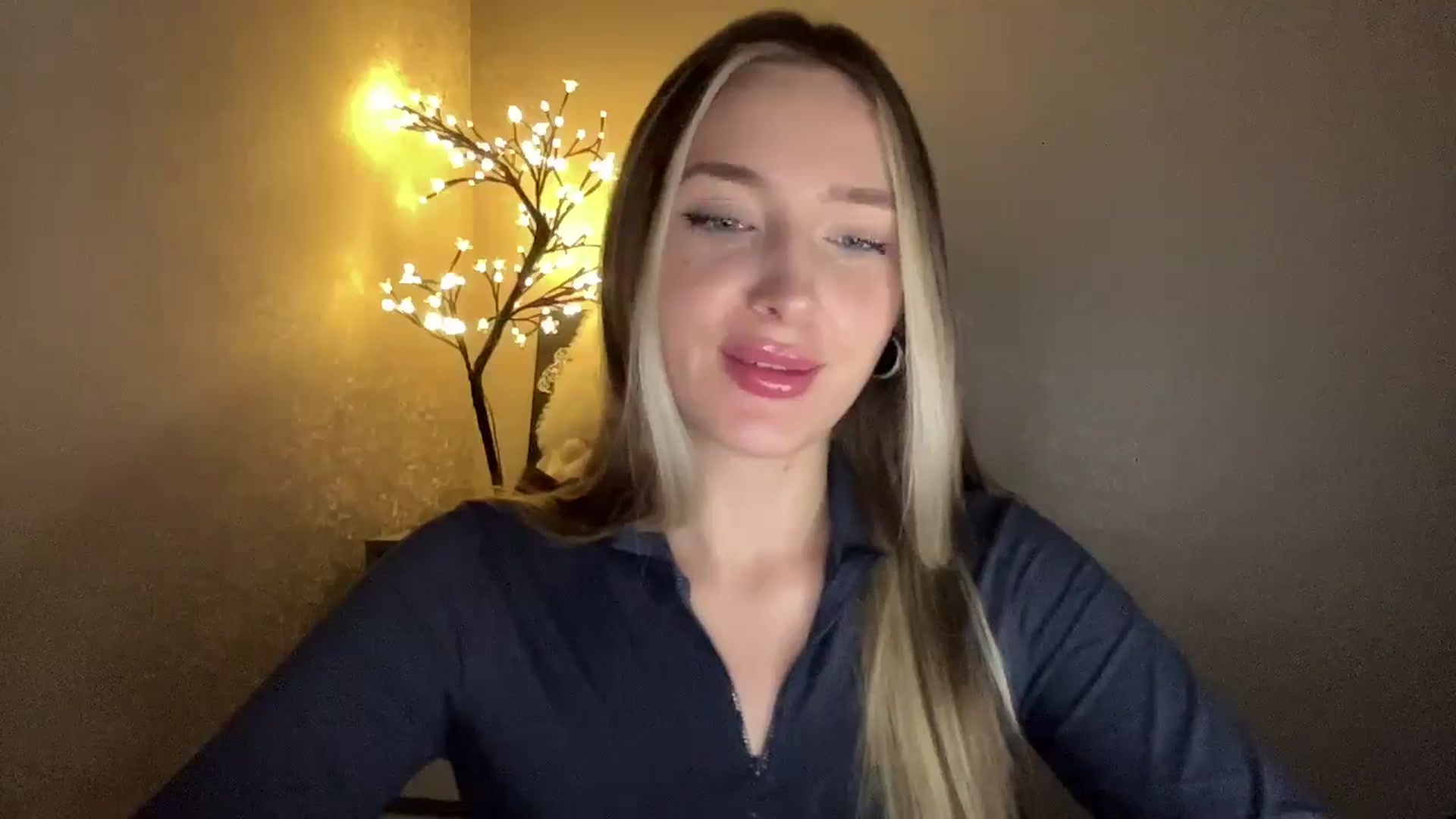 Gallery image thumbnail from My_Diana's myfreecams stream on, 11/23/2024, 21:40 image 15 of 20