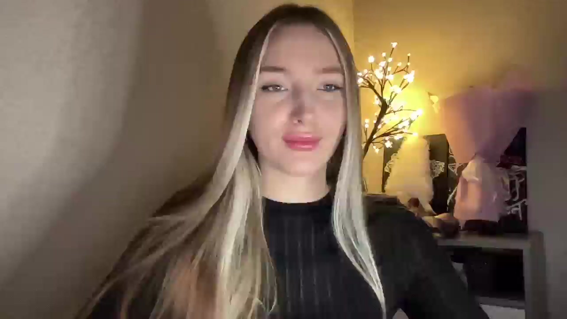 Gallery image thumbnail from My_Diana's myfreecams stream on, 11/24/2024, 16:05 image 18 of 20