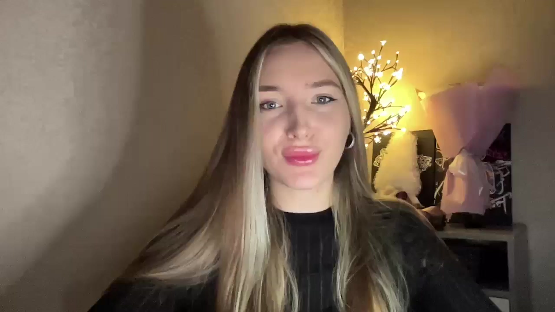 Gallery image thumbnail from My_Diana's myfreecams stream on, 11/24/2024, 16:05 image 6 of 20
