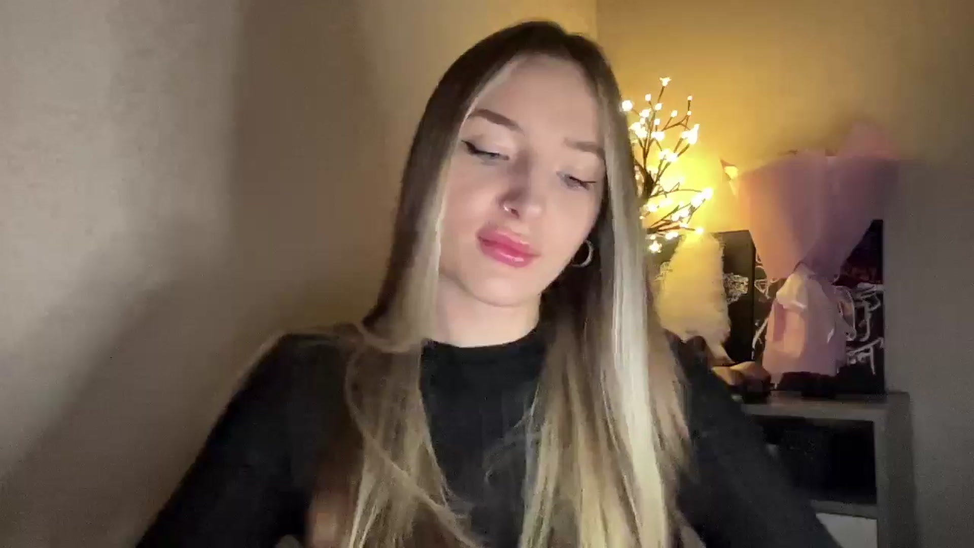 Gallery image thumbnail from My_Diana's myfreecams stream on, 11/24/2024, 16:05 image 9 of 20