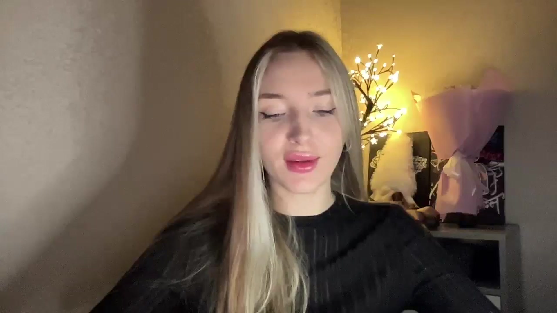 Gallery image thumbnail from My_Diana's myfreecams stream on, 11/24/2024, 16:05 image 7 of 20