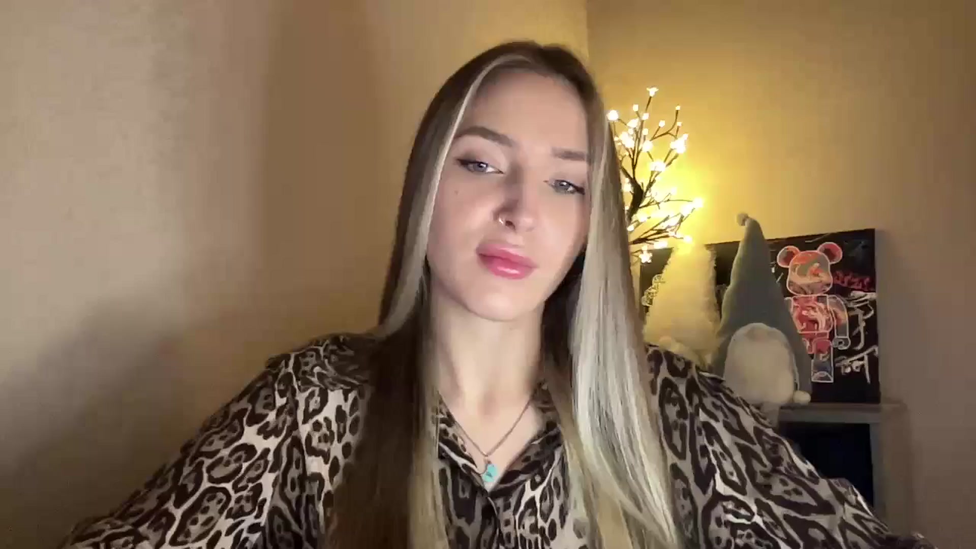 Gallery image thumbnail from My_Diana's myfreecams stream on, 11/26/2024, 21:26 image 14 of 20
