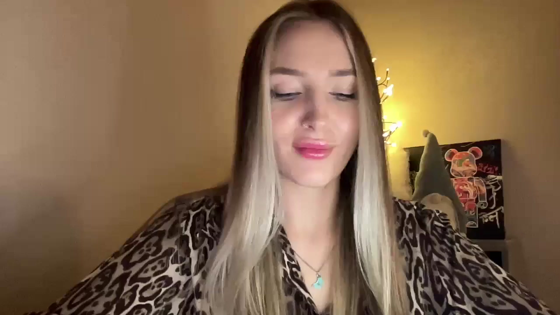 Gallery image thumbnail from My_Diana's myfreecams stream on, 11/26/2024, 23:30 image 17 of 20