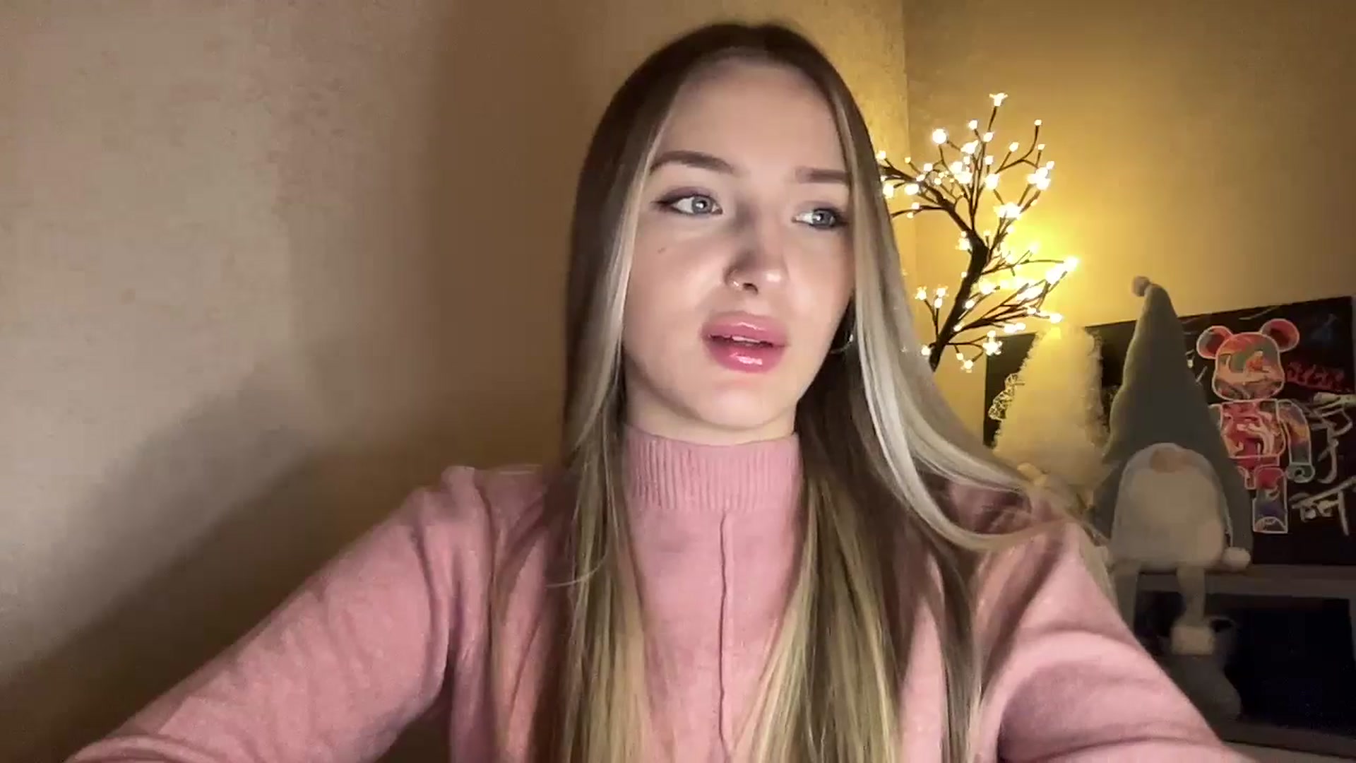 Gallery image thumbnail from My_Diana's myfreecams stream on, 11/27/2024, 14:19 image 6 of 20
