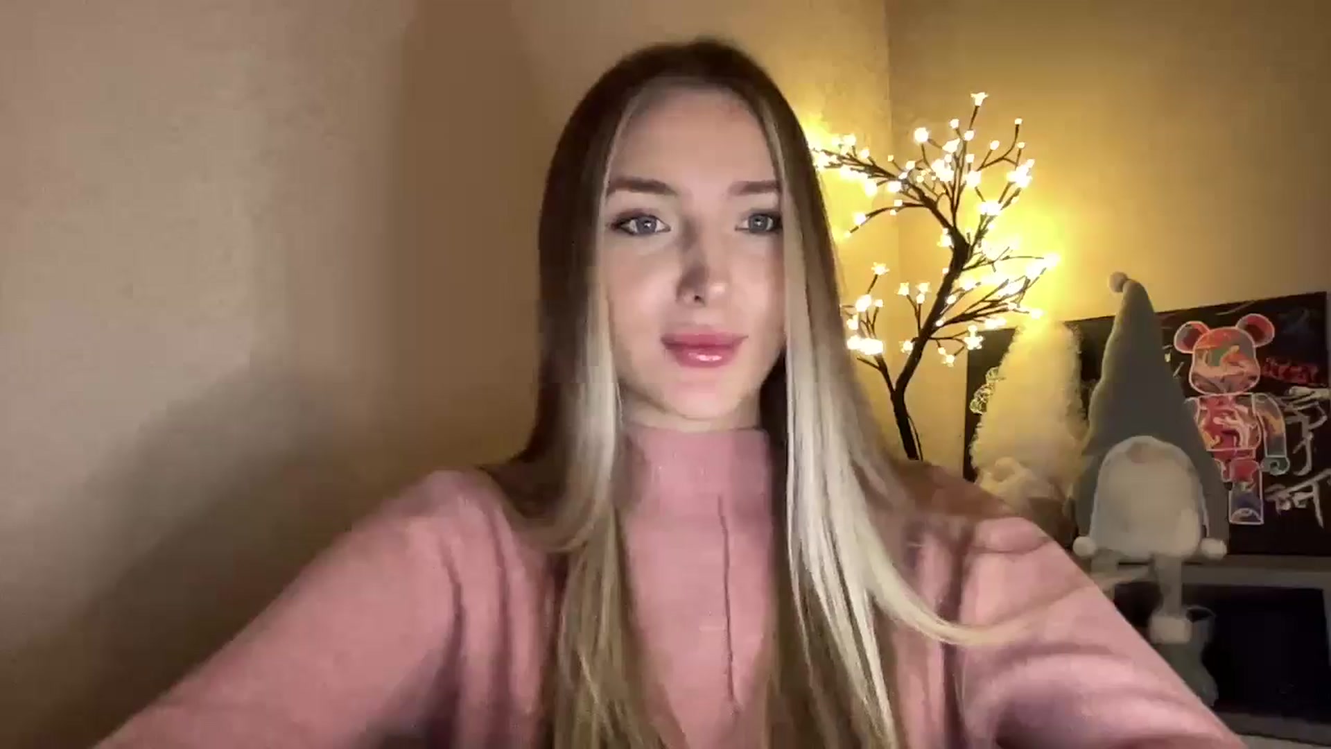 Gallery image thumbnail from My_Diana's myfreecams stream on, 11/27/2024, 14:19 image 17 of 20