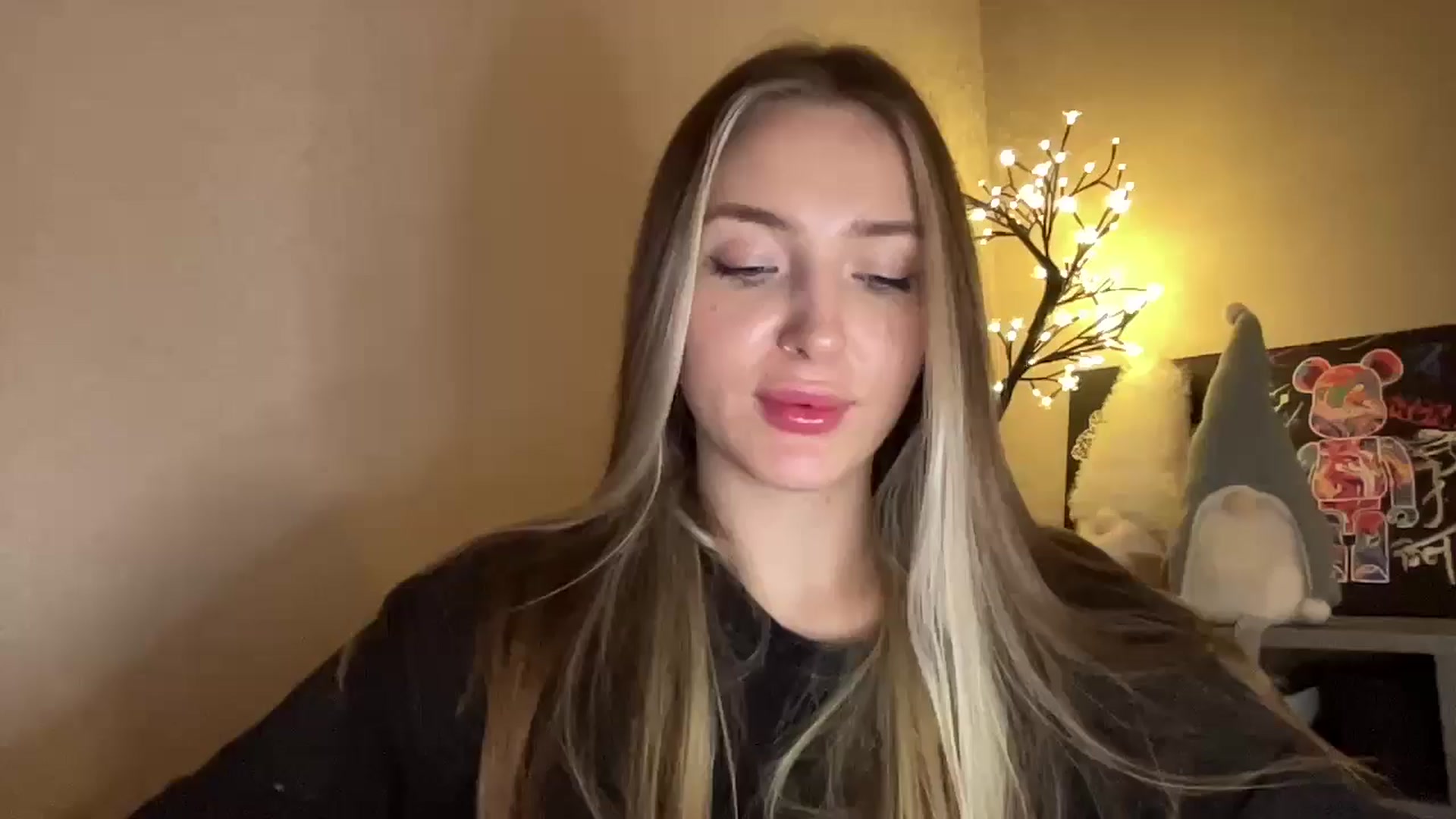 Gallery image thumbnail from My_Diana's myfreecams stream on, 11/27/2024, 22:58 image 7 of 20